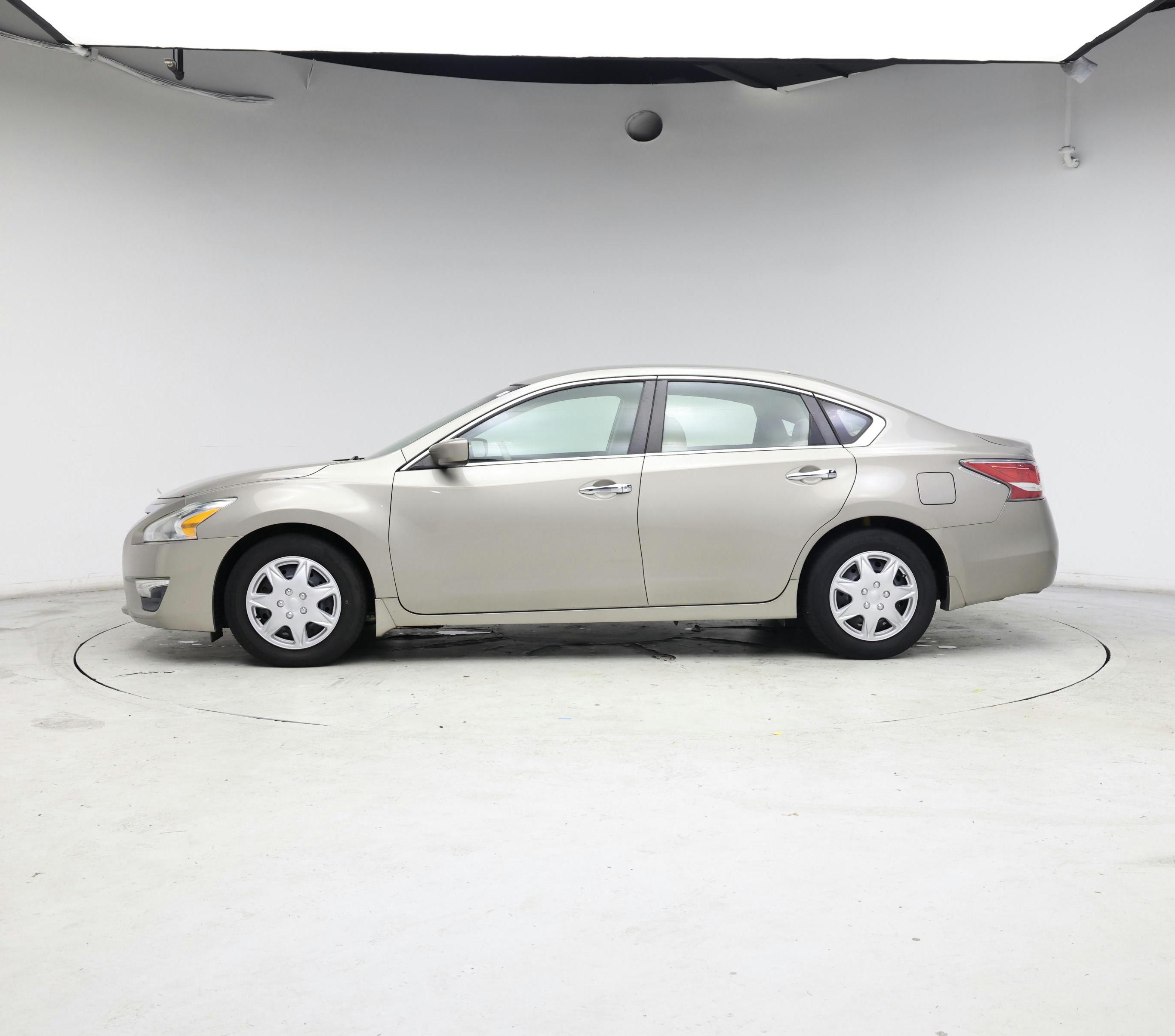 Thumbnail: 2015 Nissan Altima - 3