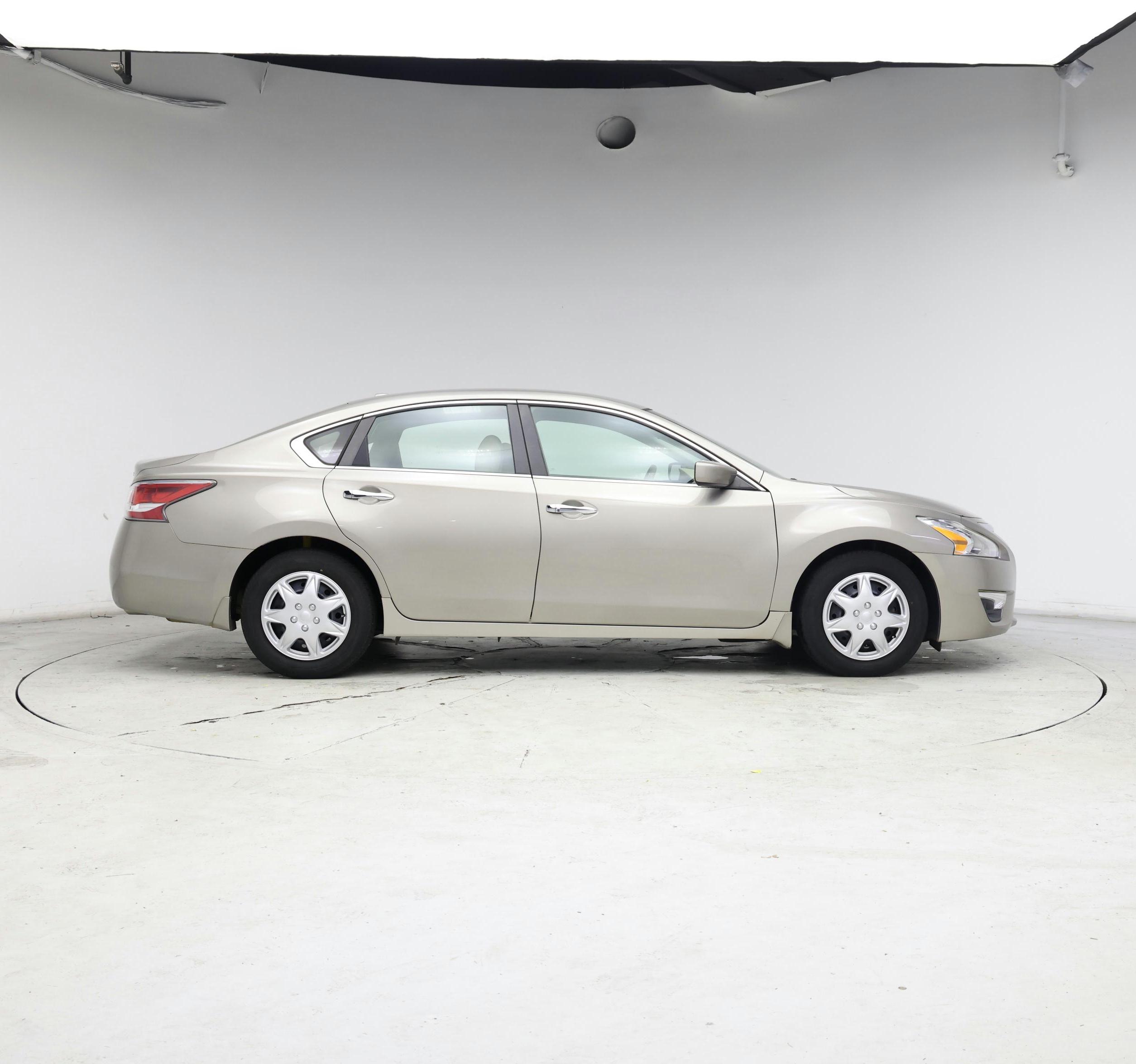 Thumbnail: 2015 Nissan Altima - 7
