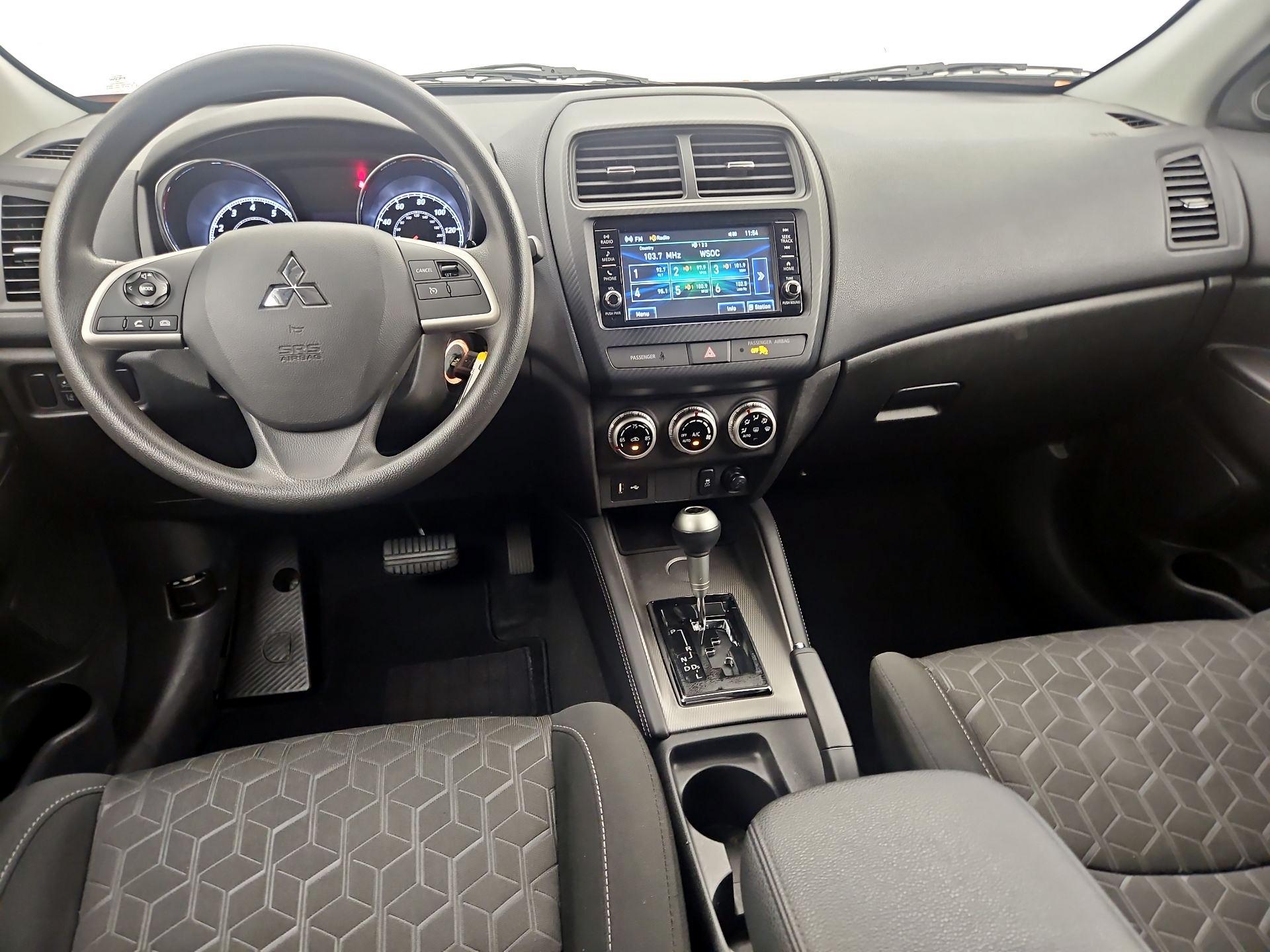 Thumbnail: 2022 Mitsubishi Outlander Sport - 9