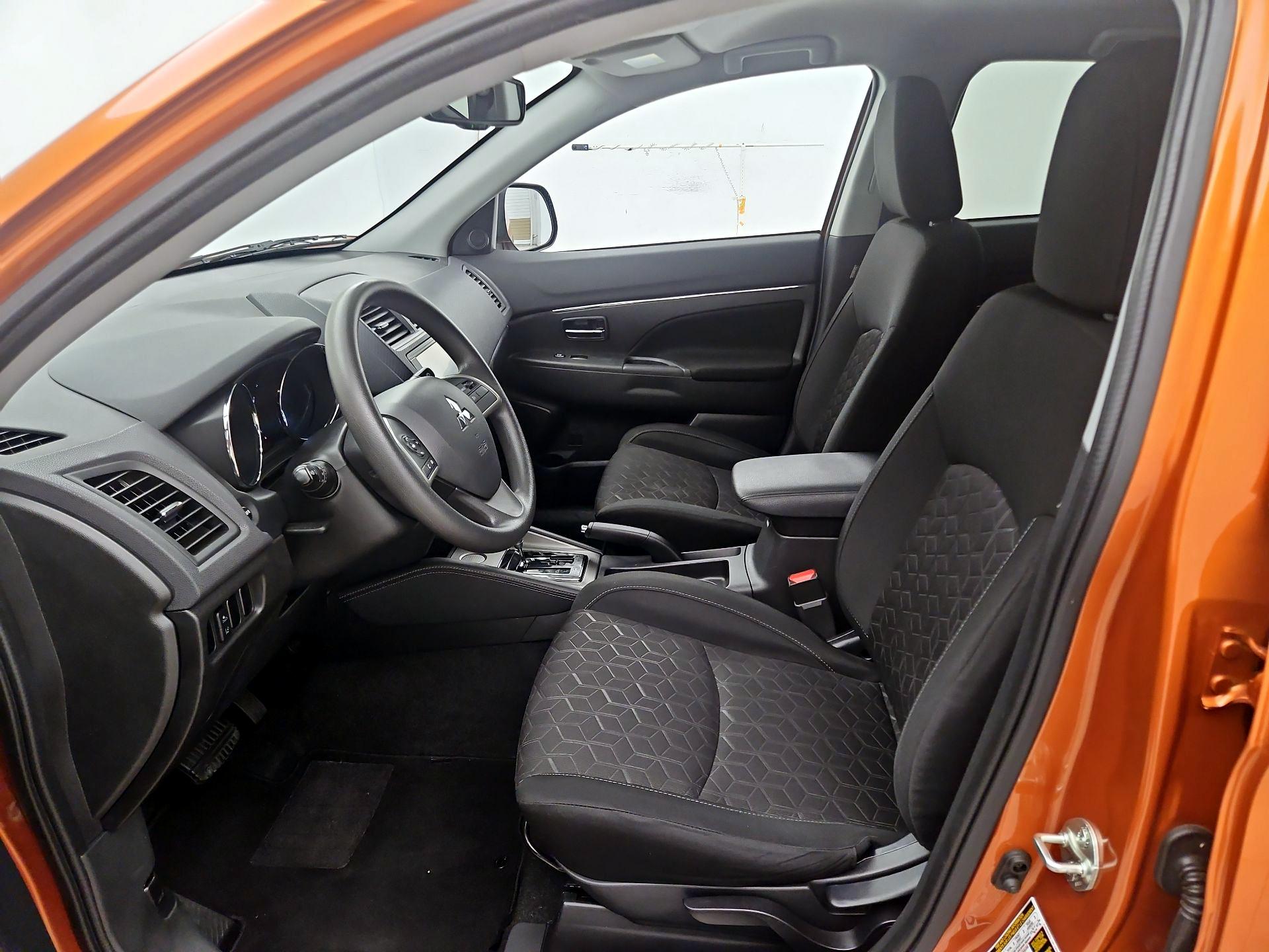 Thumbnail: 2022 Mitsubishi Outlander Sport - 11