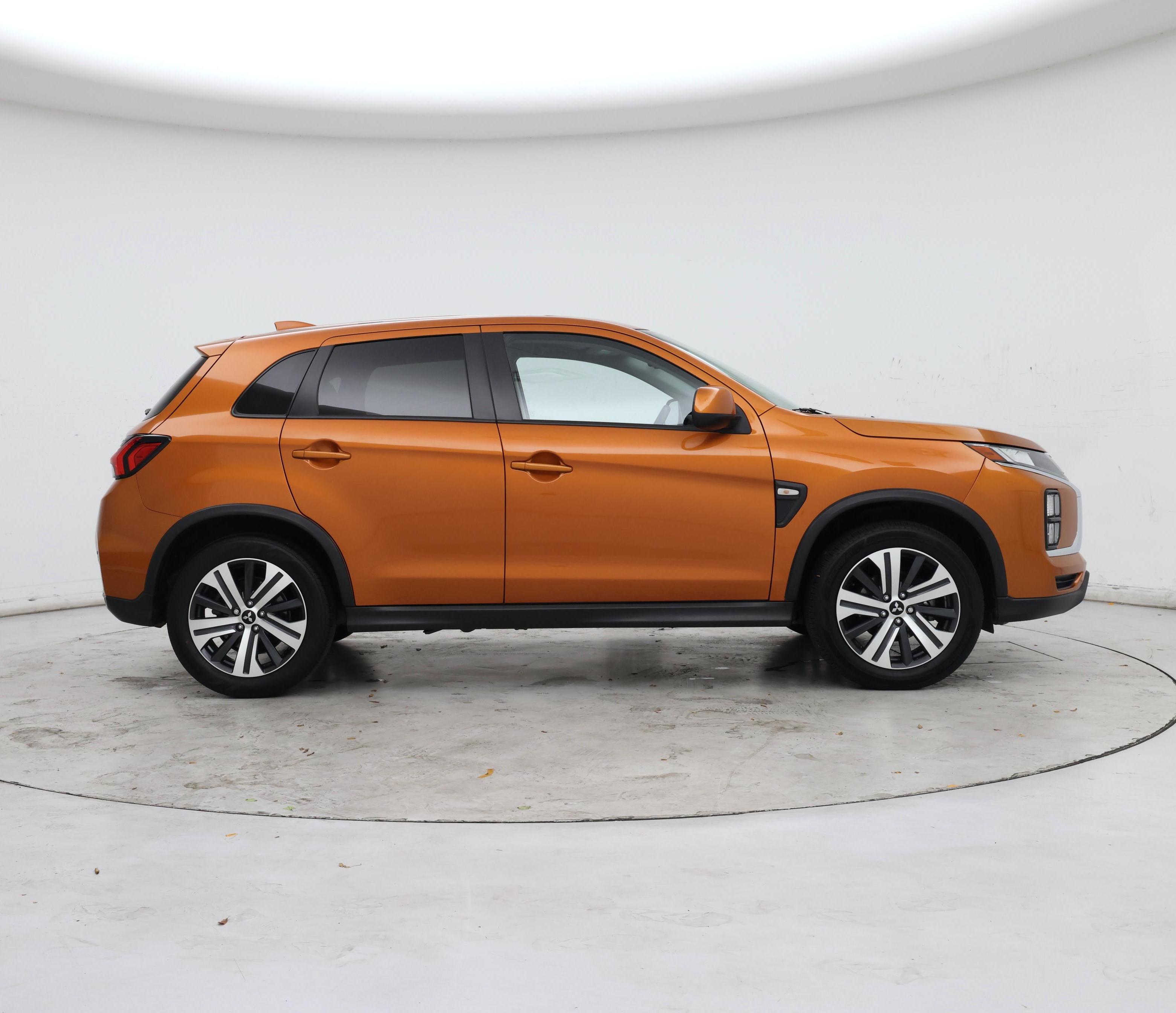 Thumbnail: 2022 Mitsubishi Outlander Sport - 7
