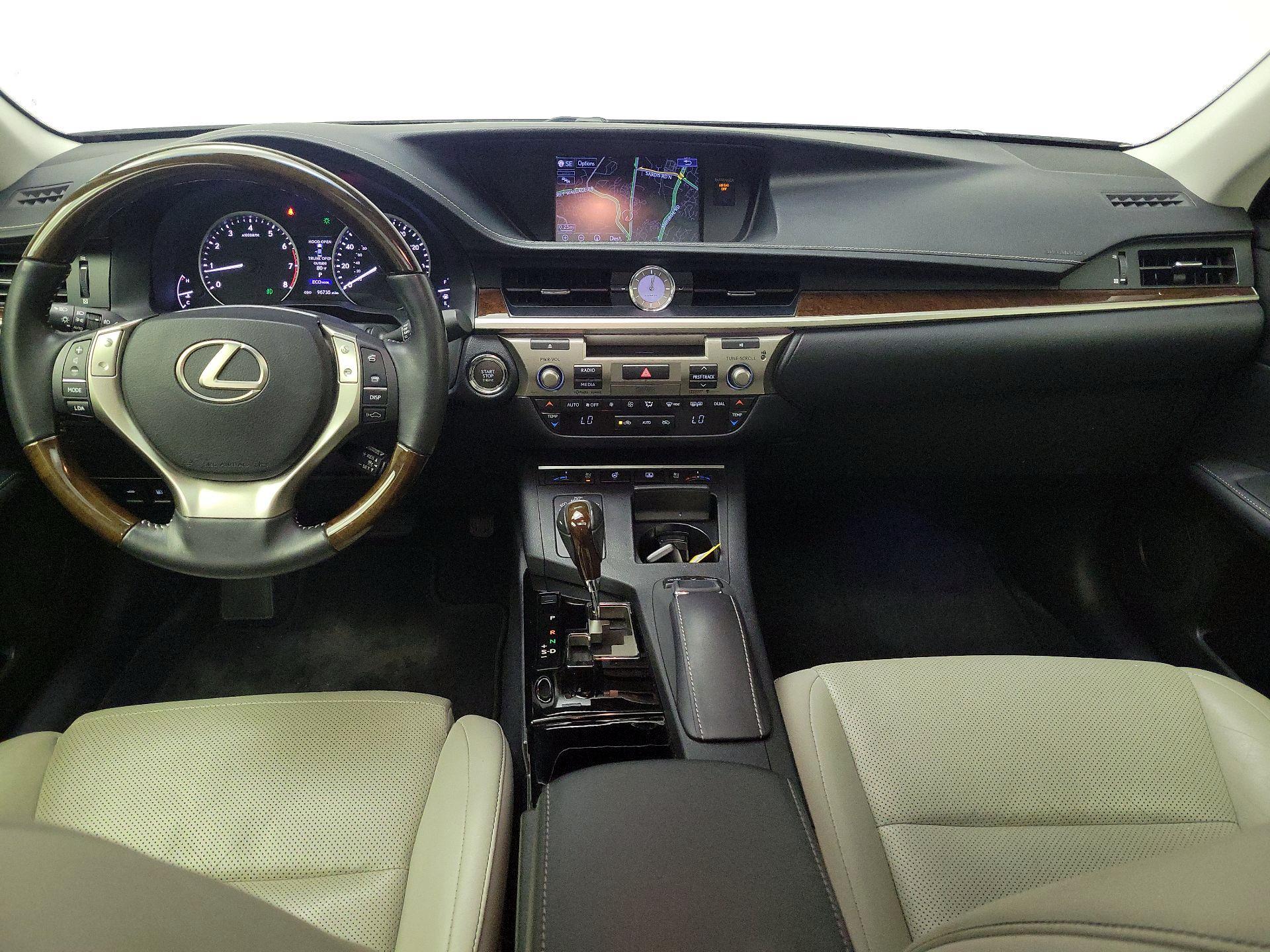 Thumbnail: 2015 Lexus ES - 9