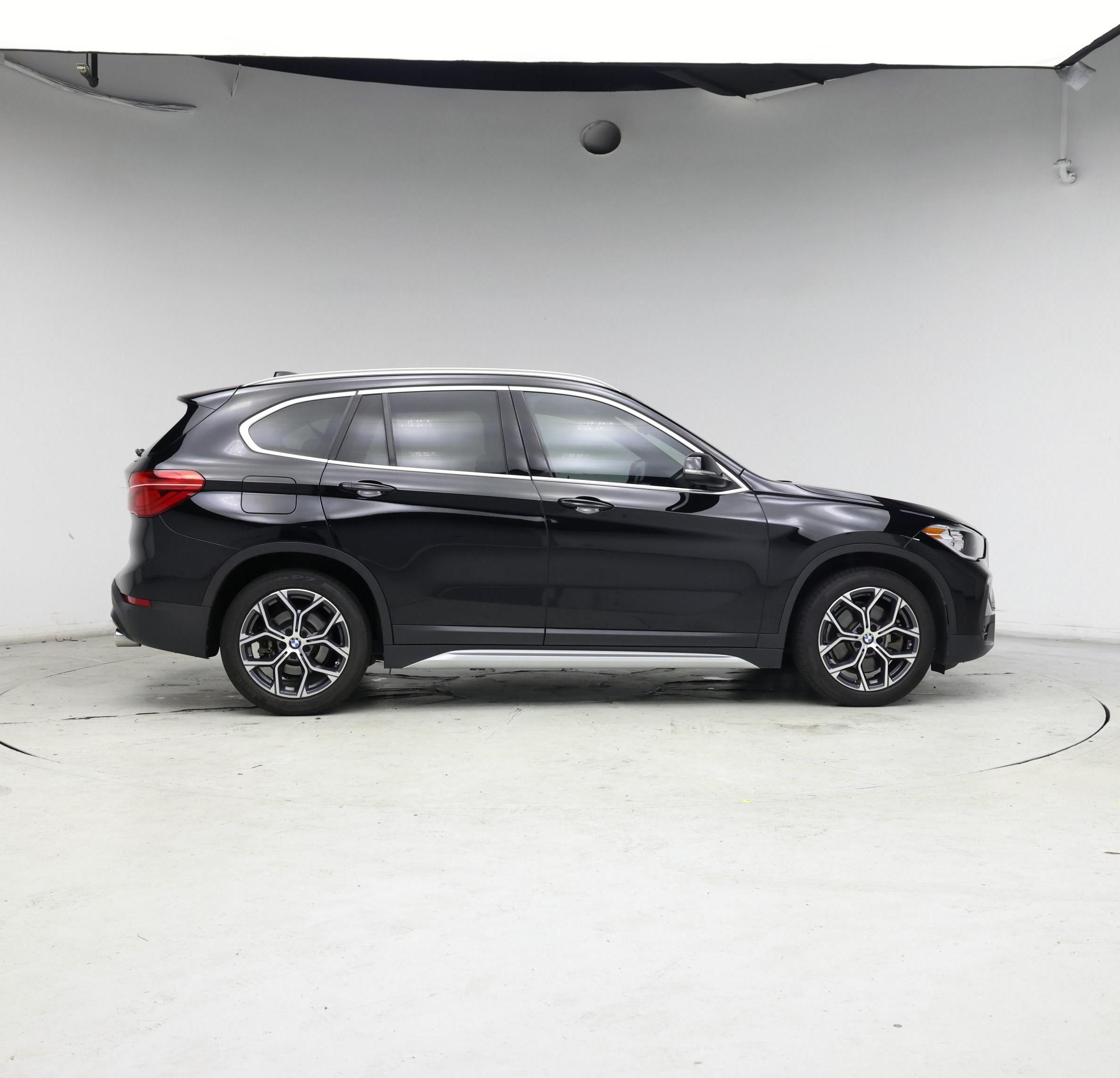 Thumbnail: 2021 BMW X1 - 7