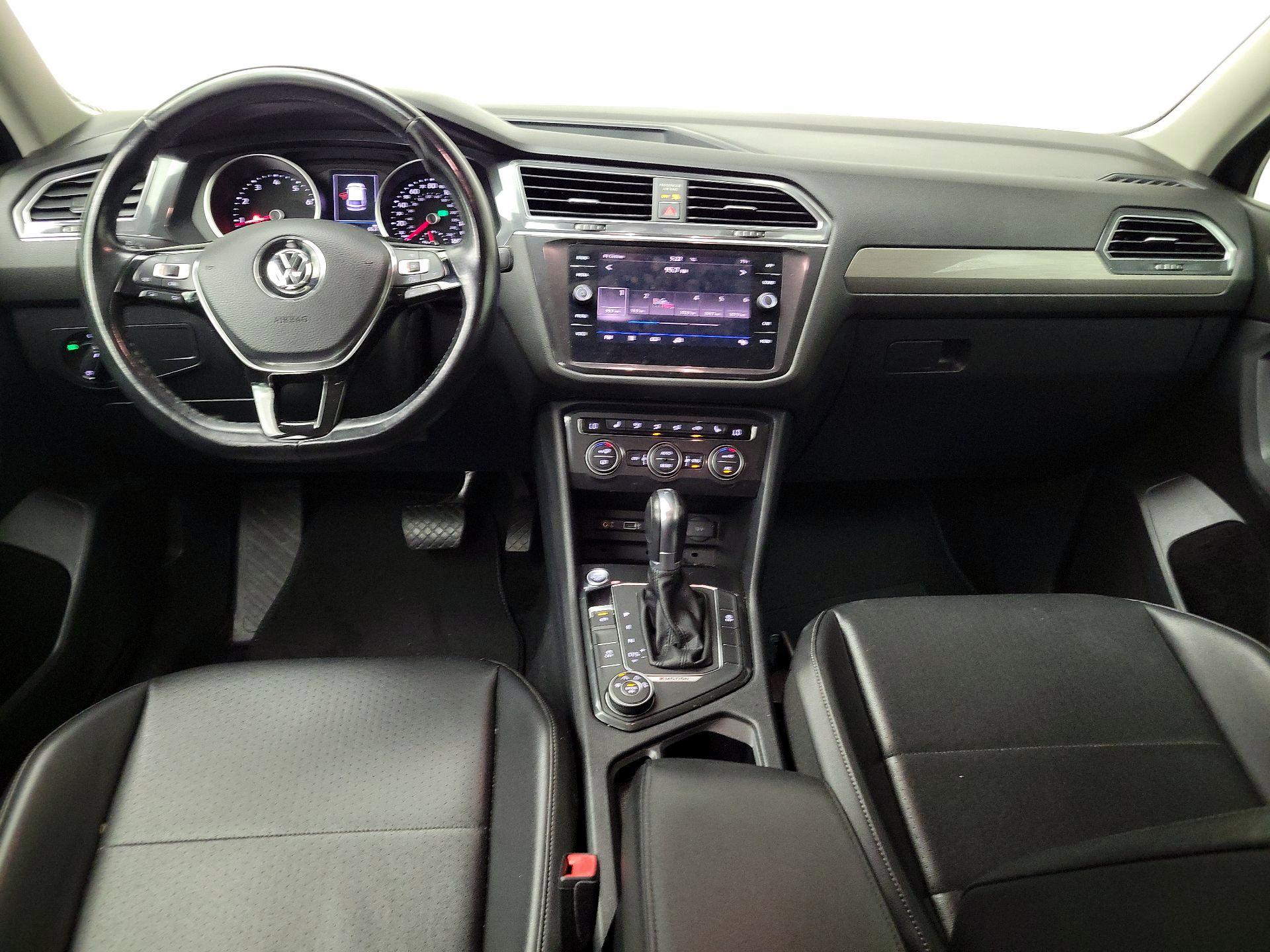 Thumbnail: 2018 Volkswagen Tiguan - 9