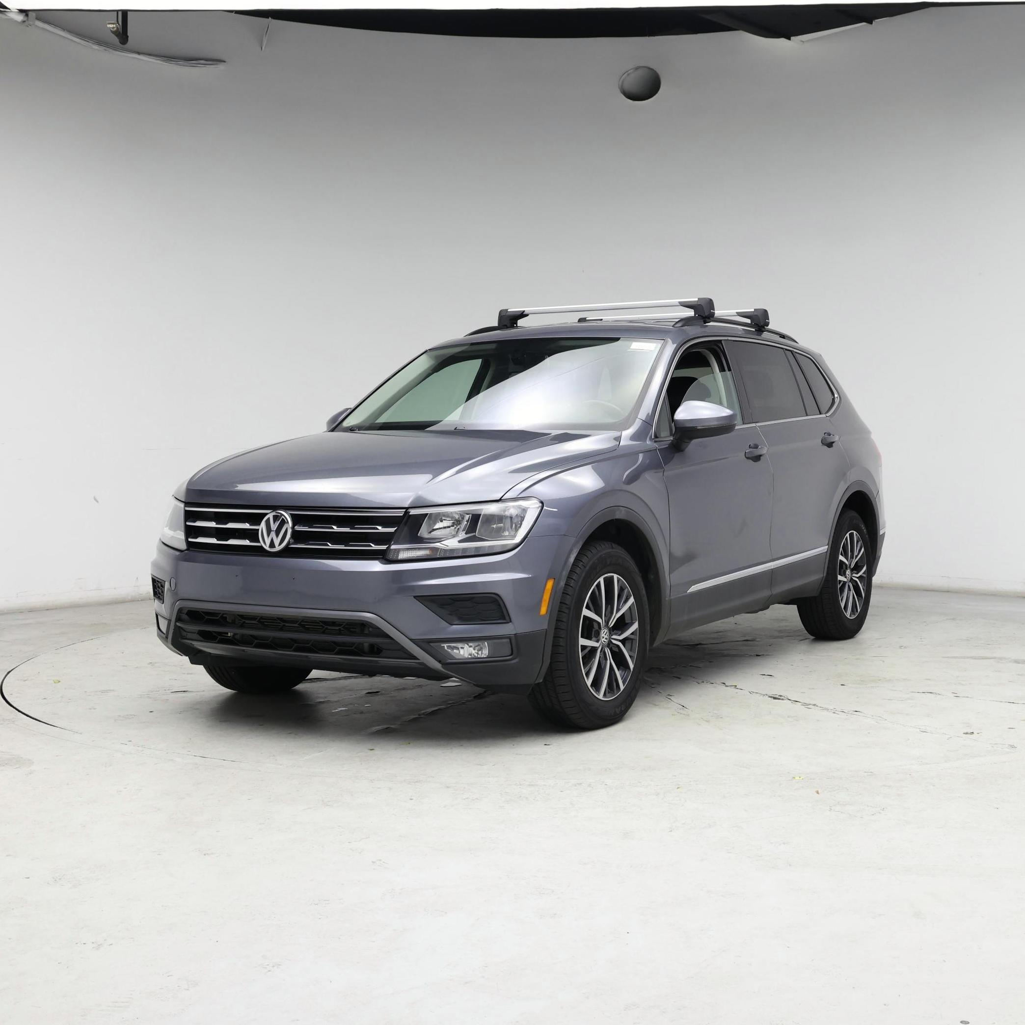 Thumbnail: 2018 Volkswagen Tiguan - 4