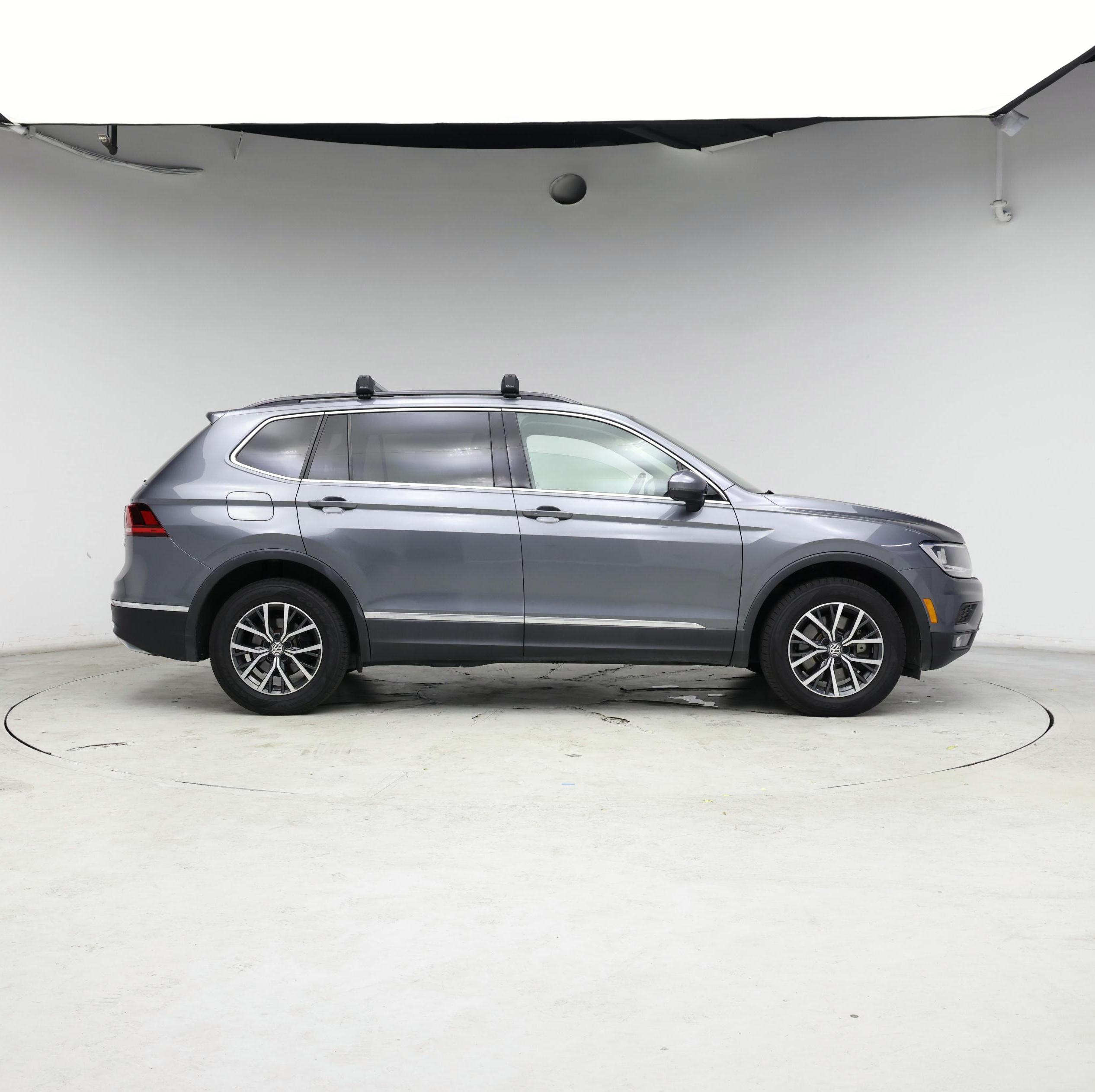 Thumbnail: 2018 Volkswagen Tiguan - 7