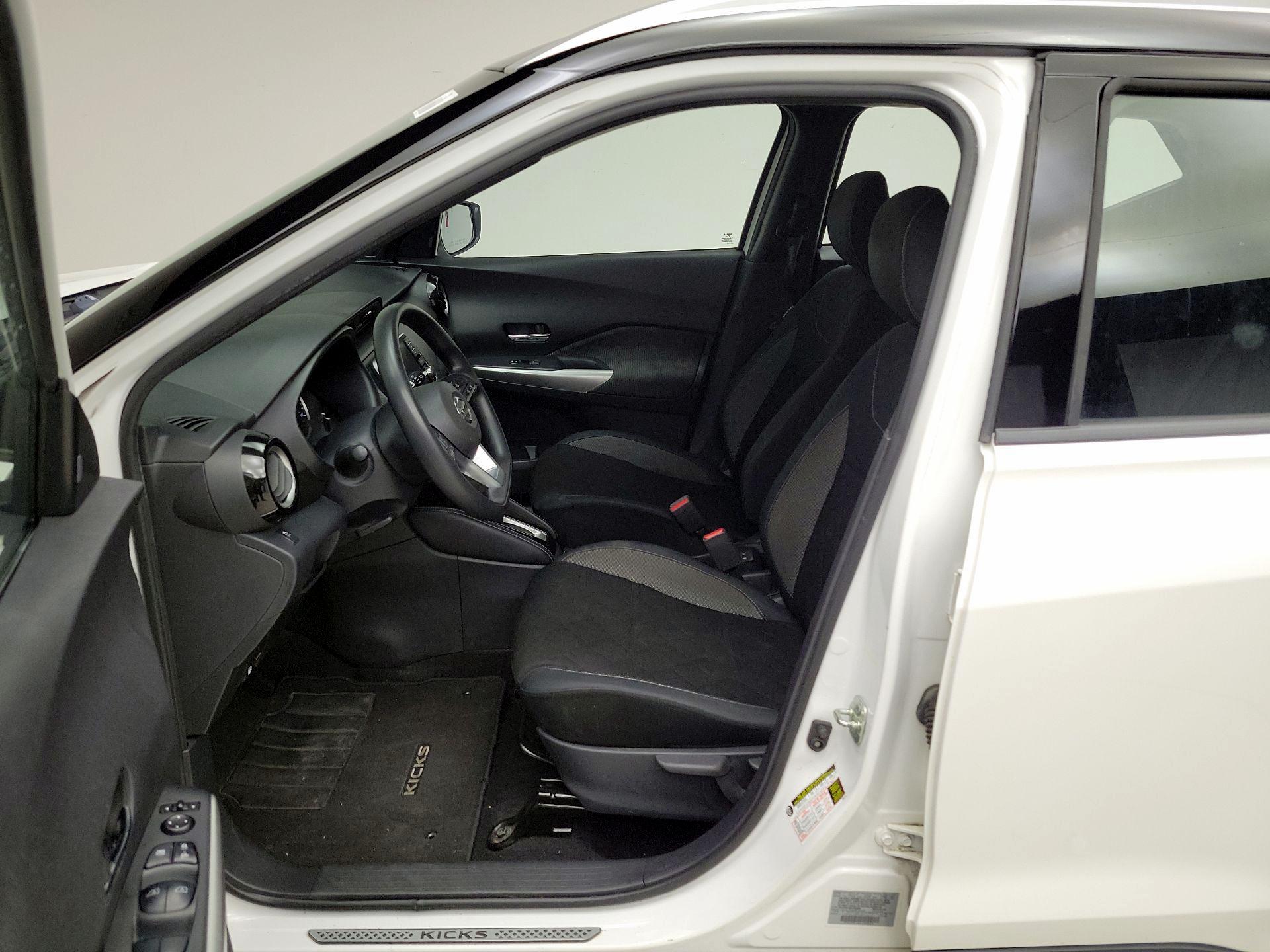 Thumbnail: 2019 Nissan Kicks - 11