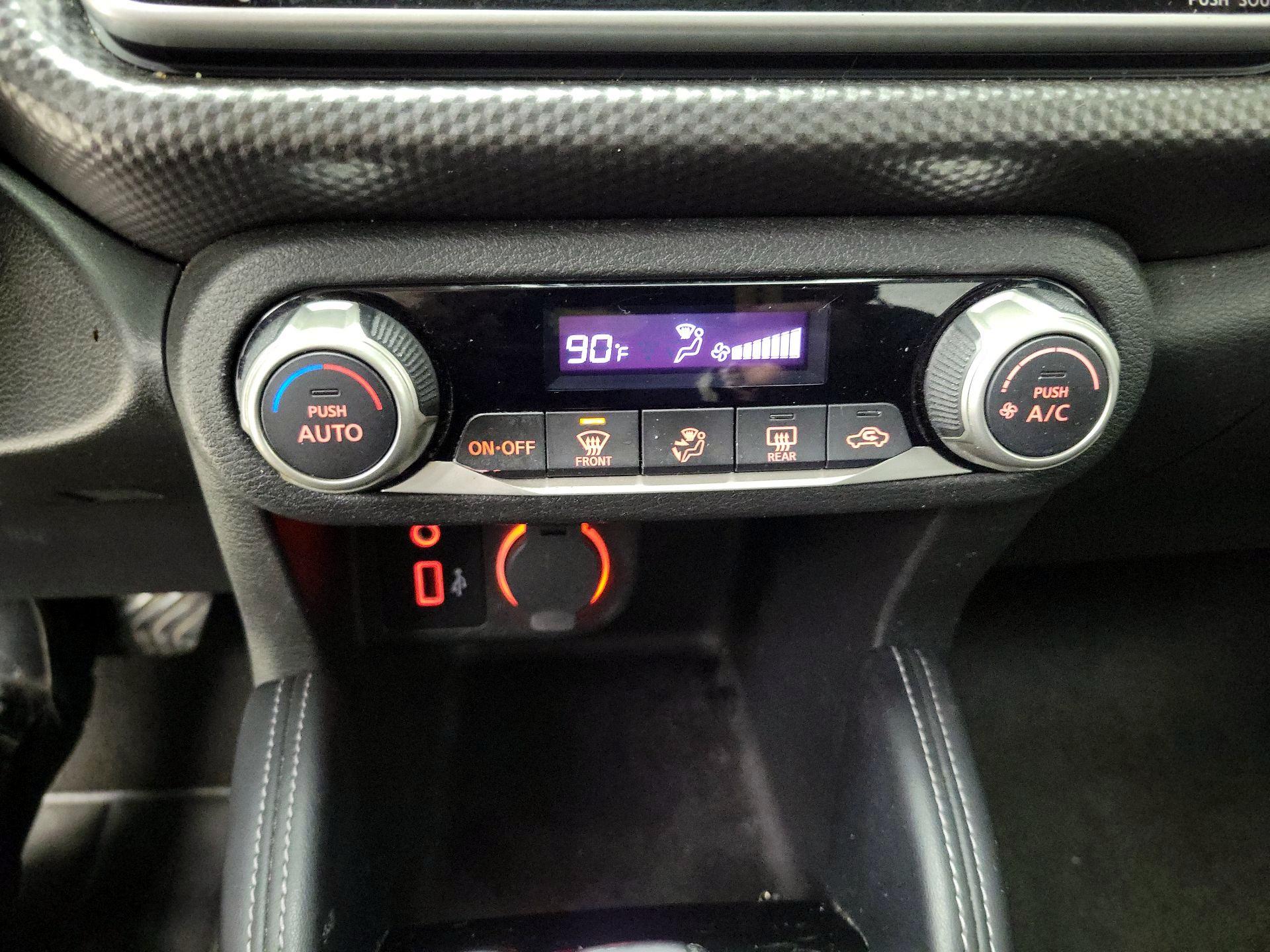 Thumbnail: 2019 Nissan Kicks - 16