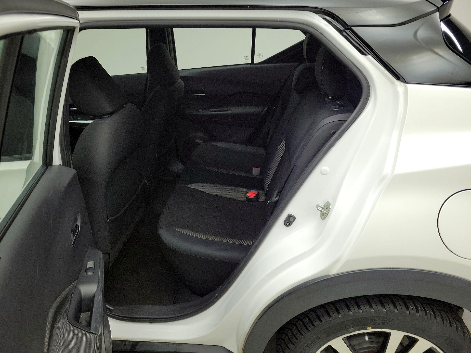 Thumbnail: 2019 Nissan Kicks - 19