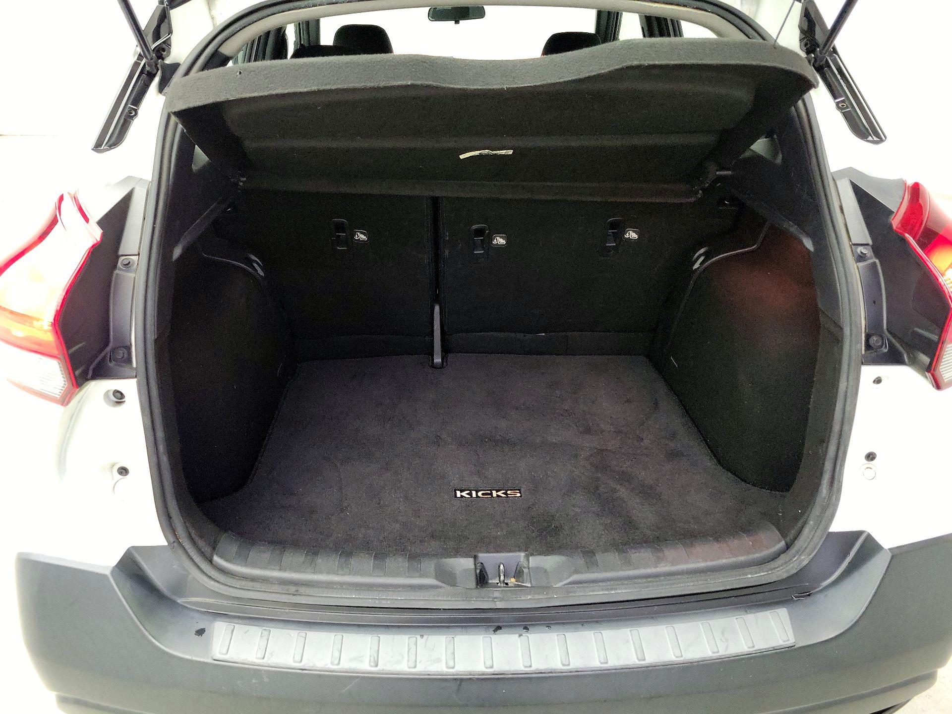 Thumbnail: 2019 Nissan Kicks - 20