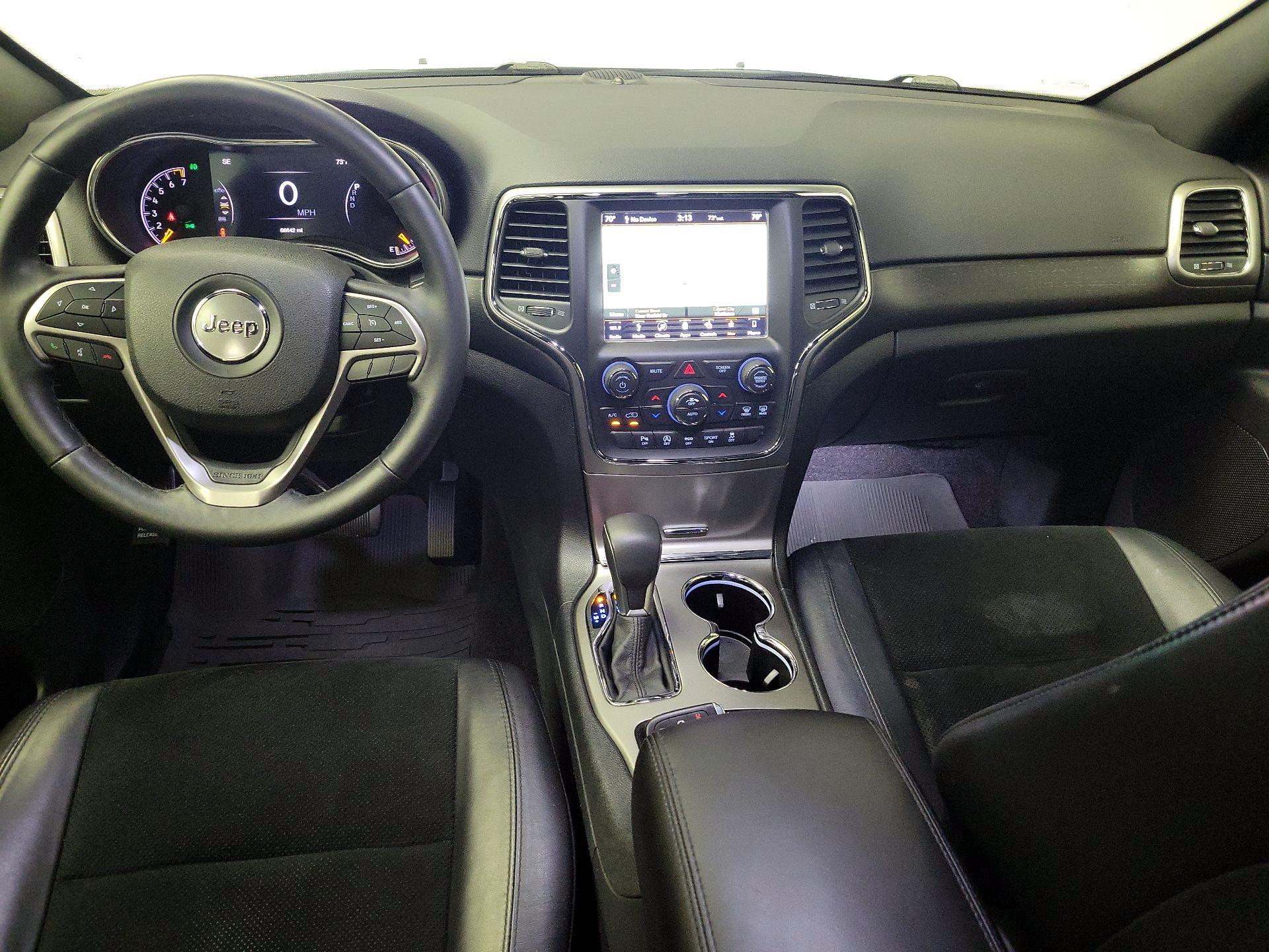 Thumbnail: 2018 Jeep Grand Cherokee - 9