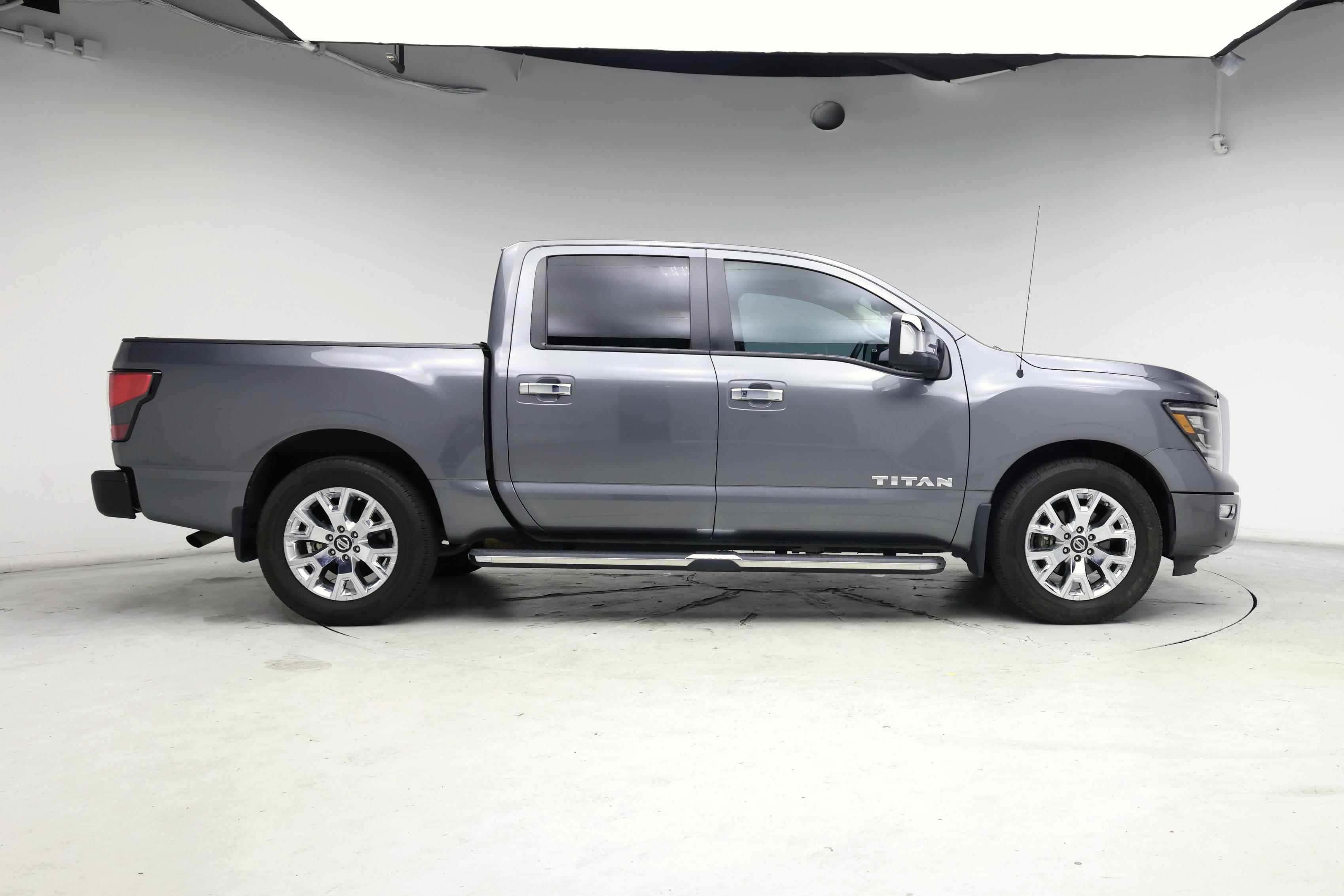 Thumbnail: 2021 Nissan Titan - 7