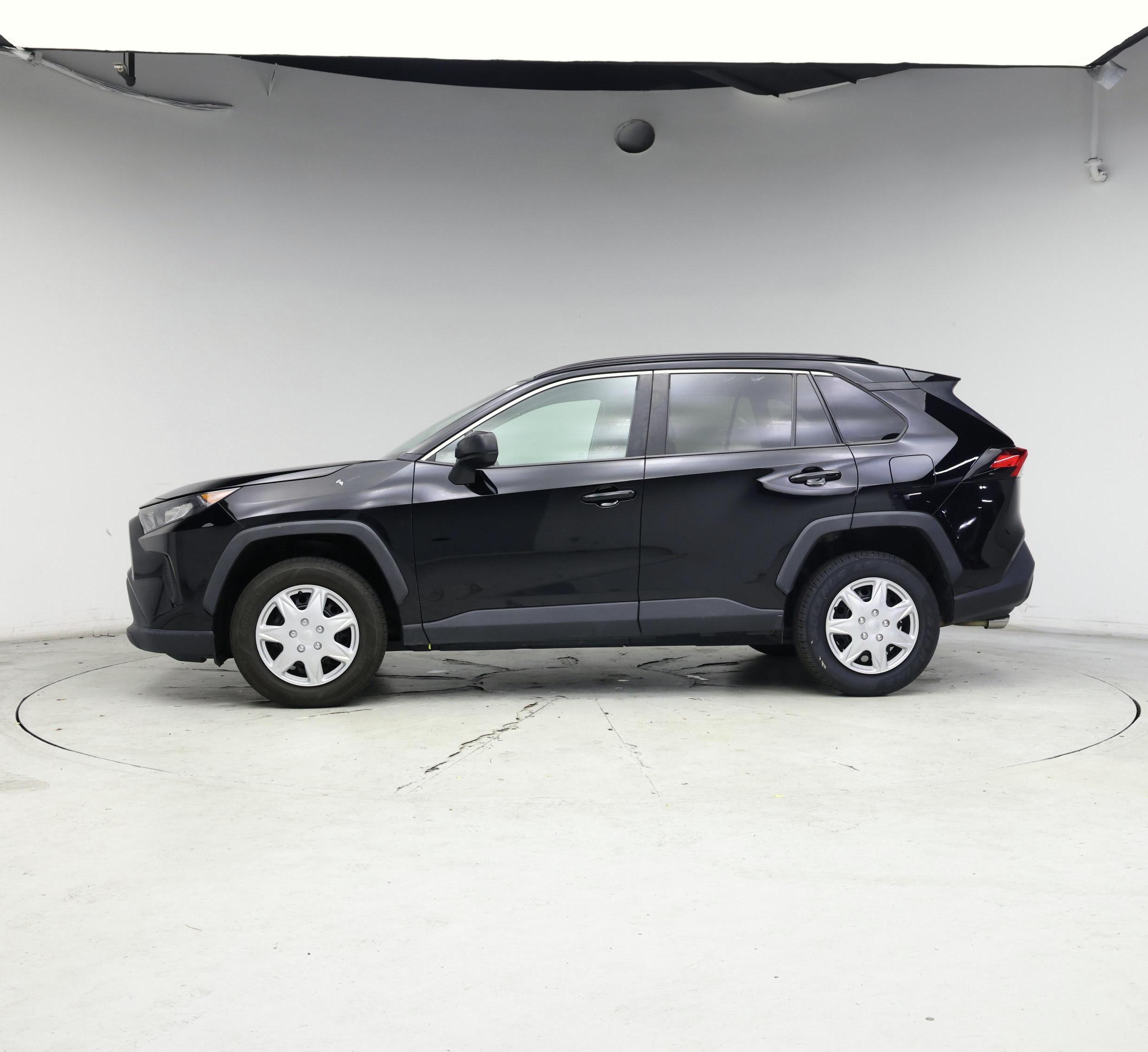 Thumbnail: 2020 Toyota RAV4 - 3