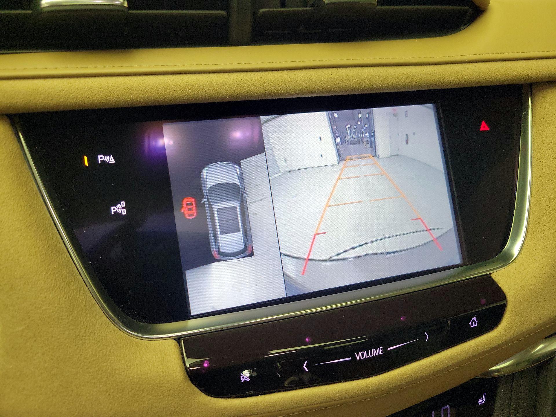 Thumbnail: 2017 Cadillac XT5 - 15