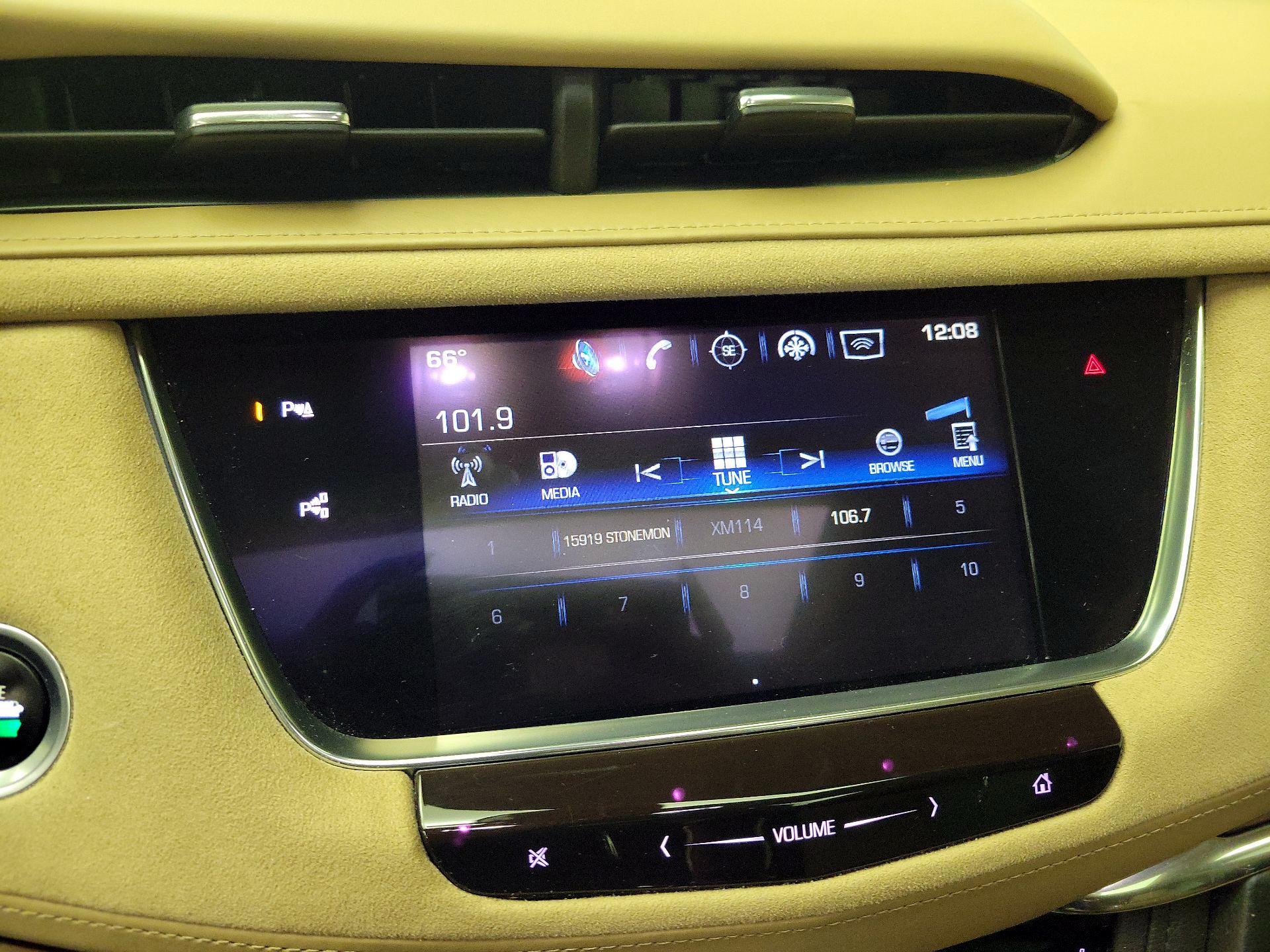Thumbnail: 2017 Cadillac XT5 - 16