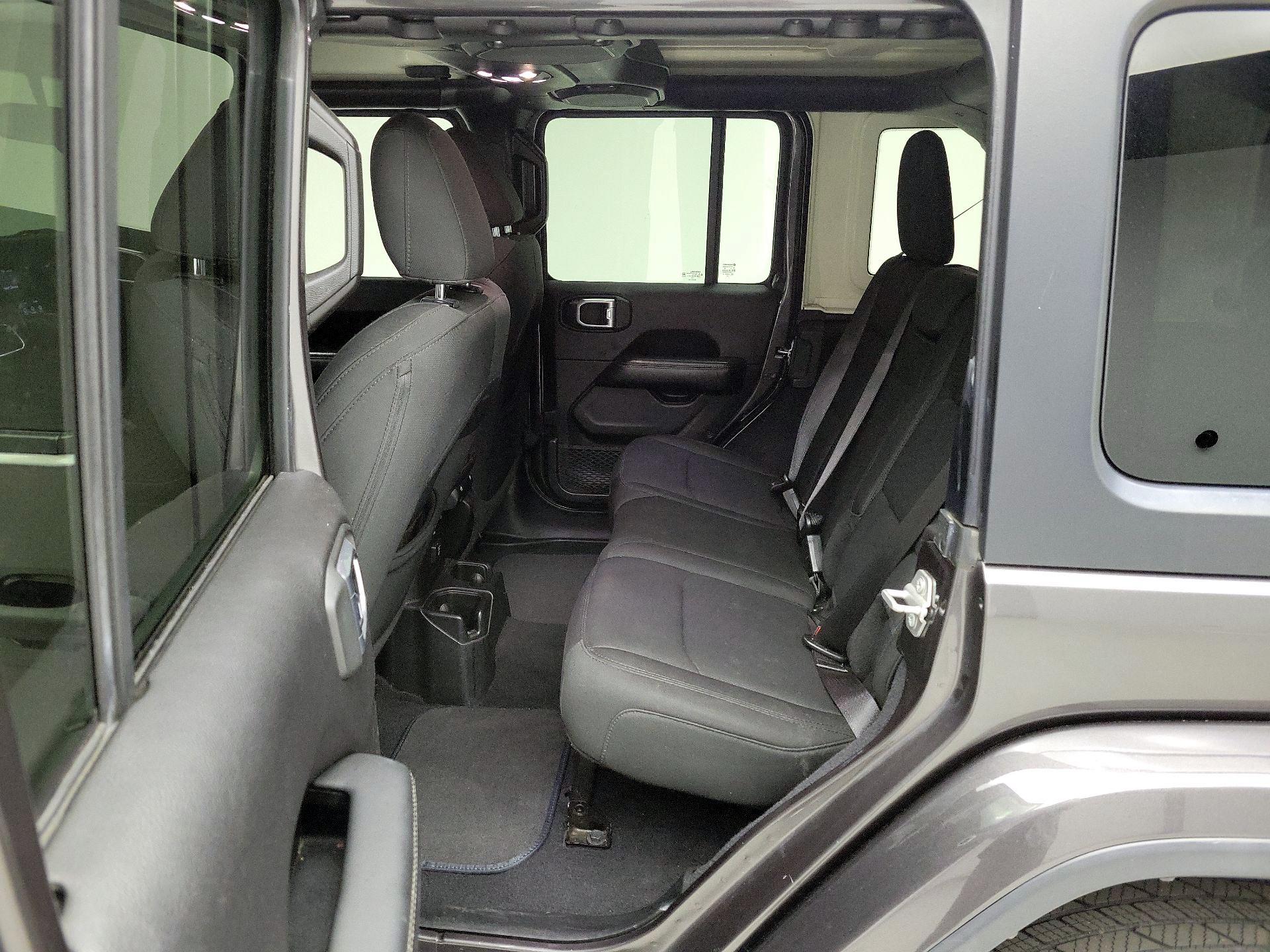Thumbnail: 2019 Jeep Wrangler - 19