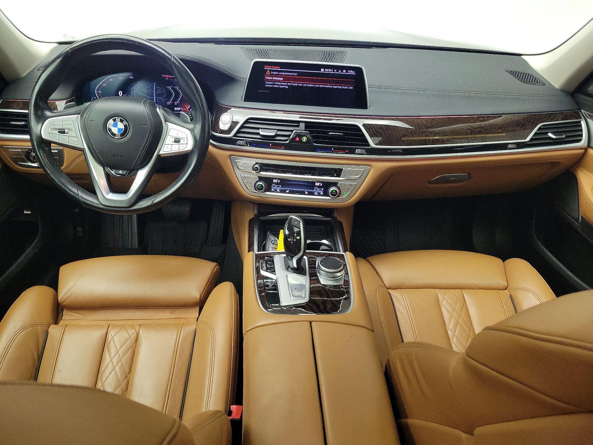 Thumbnail: 2022 BMW 7 Series - 9