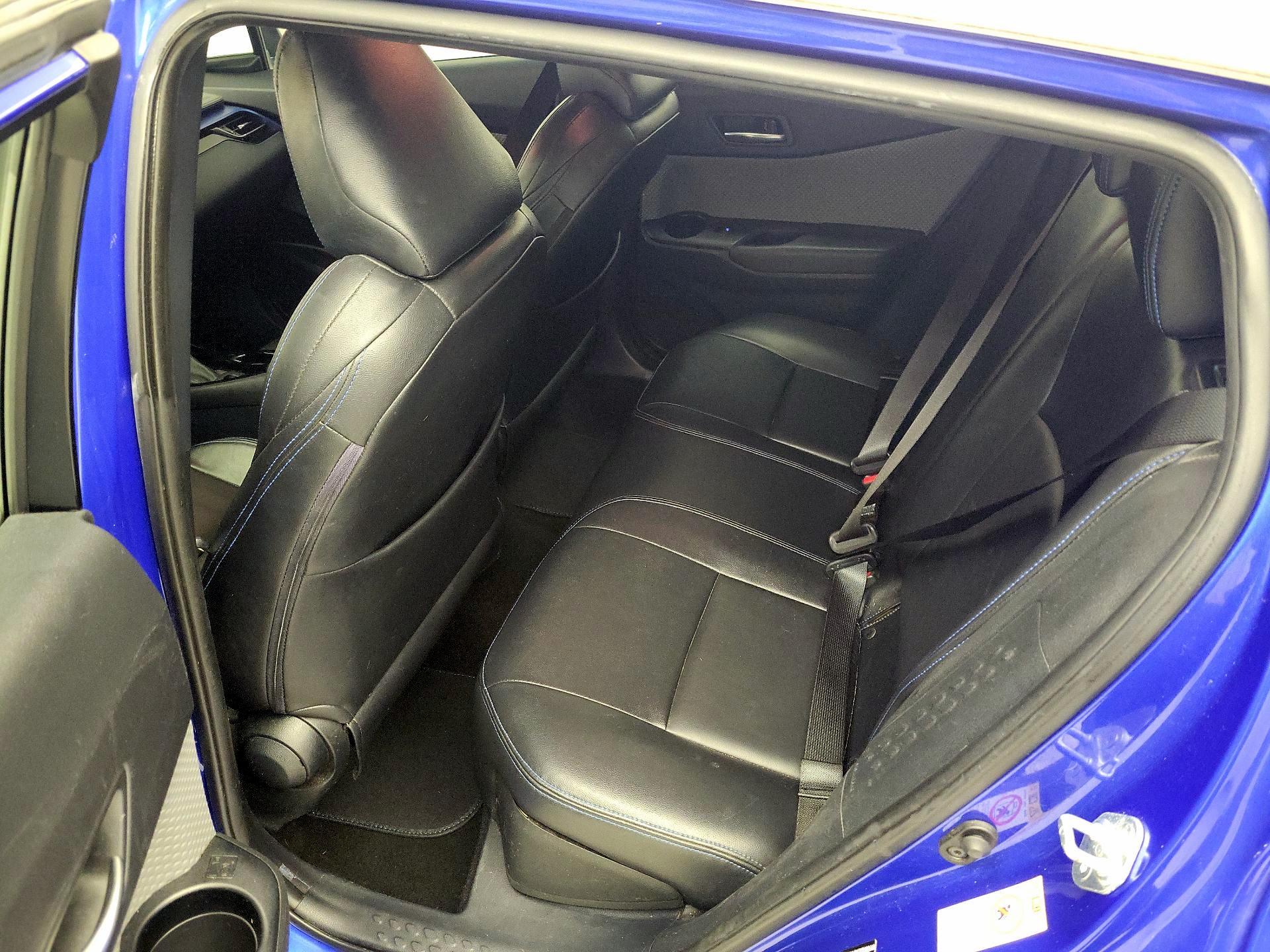 Thumbnail: 2019 Toyota C-HR - 19