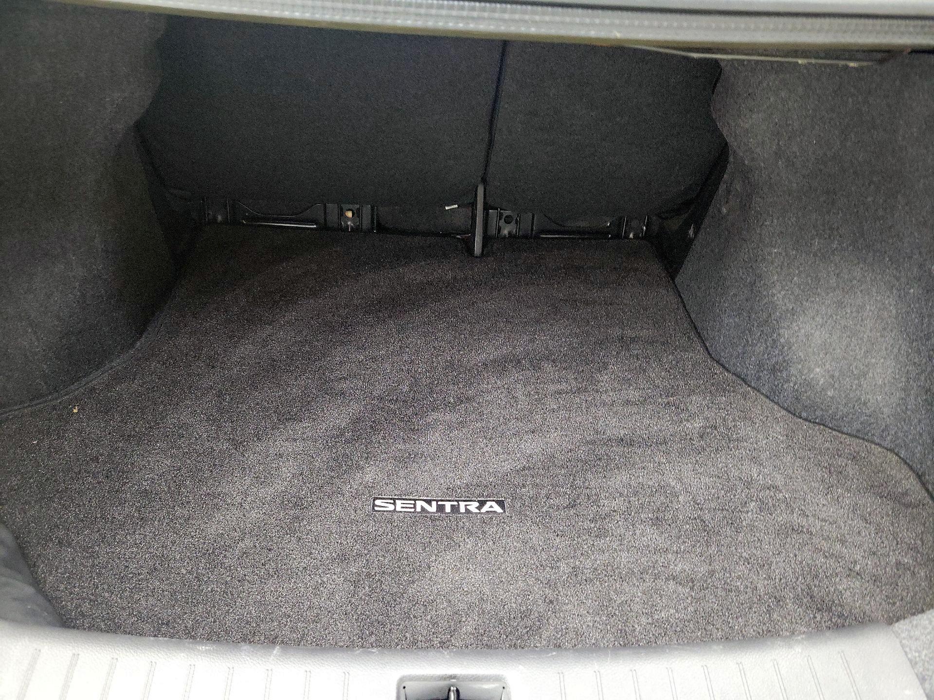 Thumbnail: 2017 Nissan Sentra - 19
