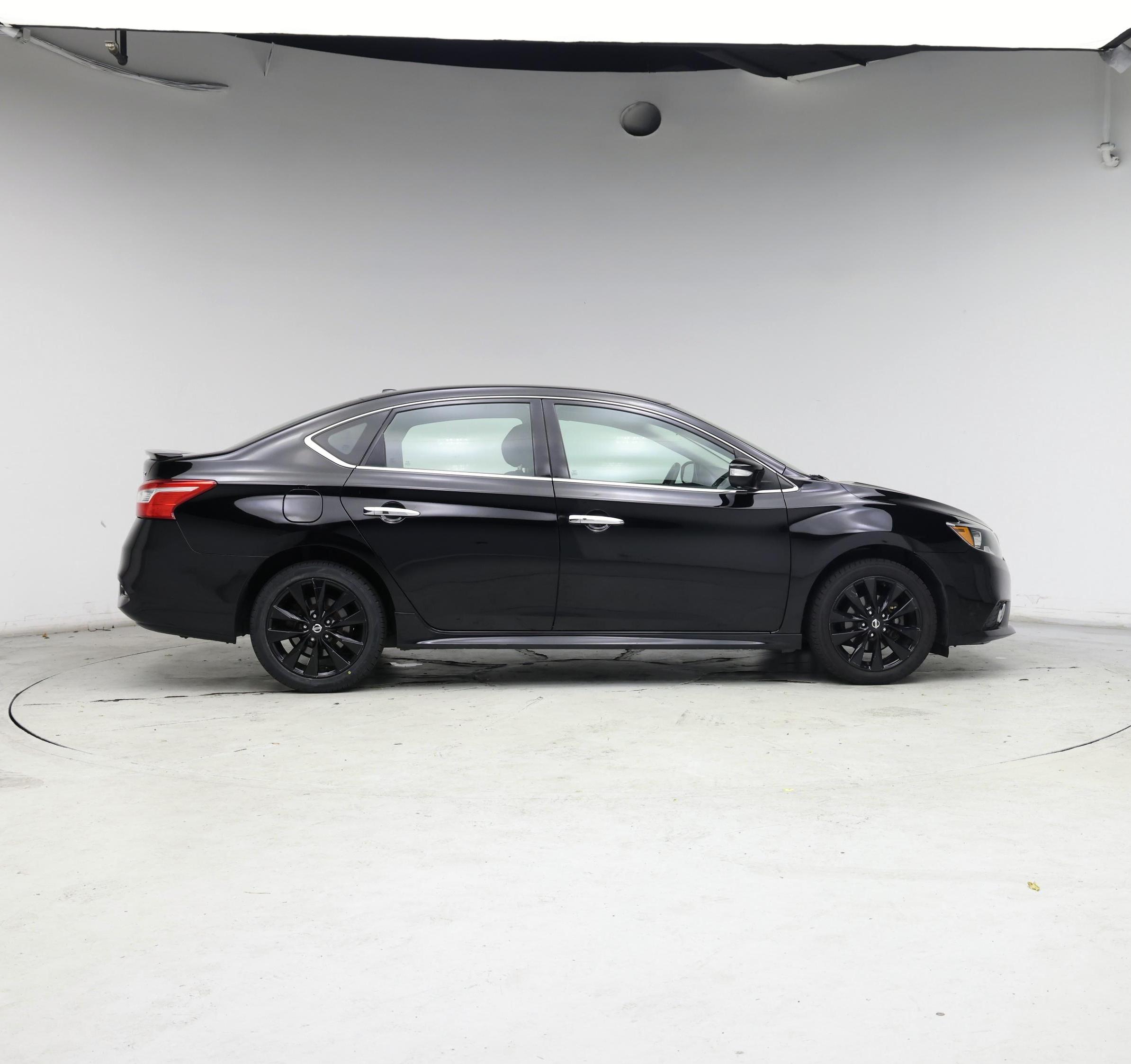 Thumbnail: 2017 Nissan Sentra - 7