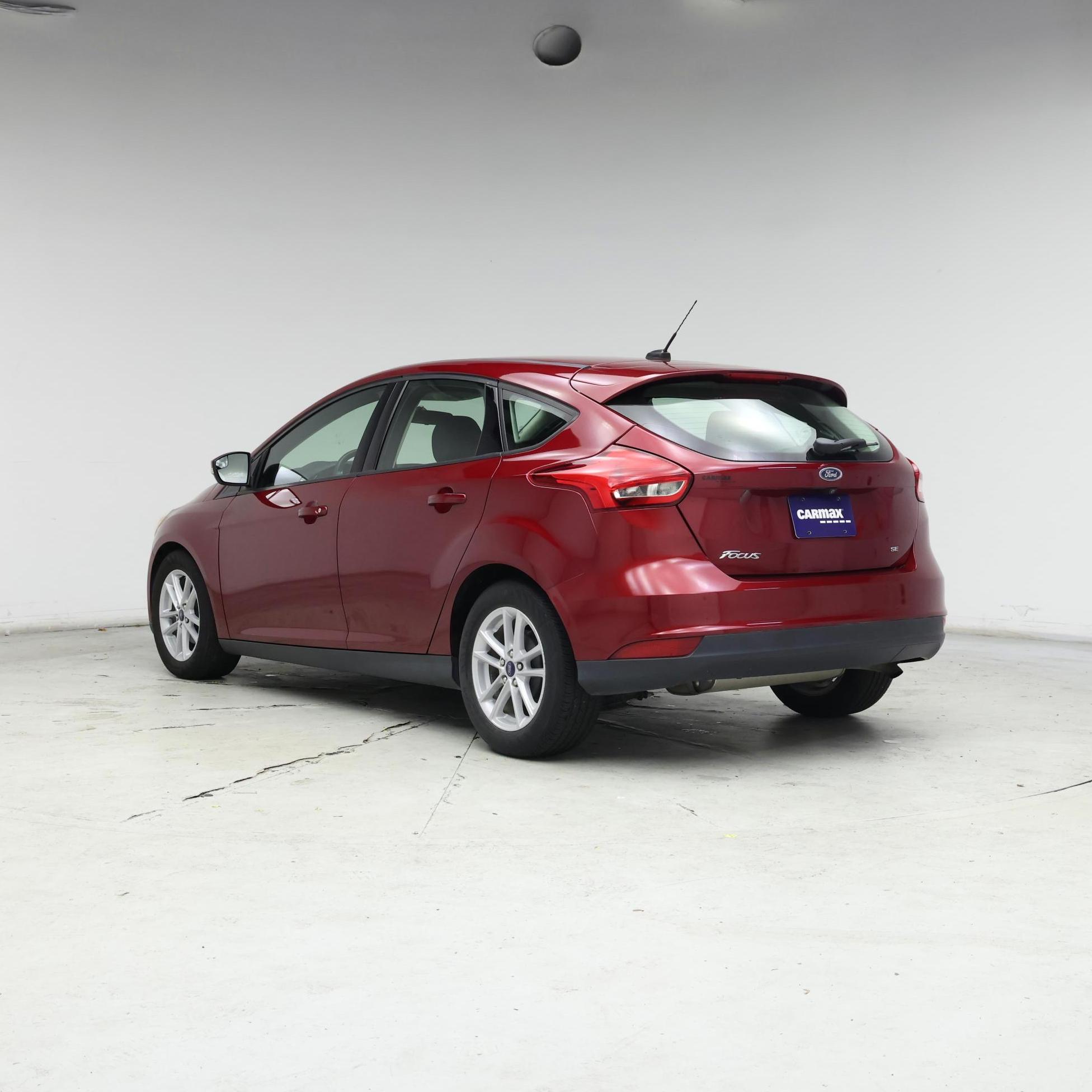 Thumbnail: 2017 Ford Focus - 2