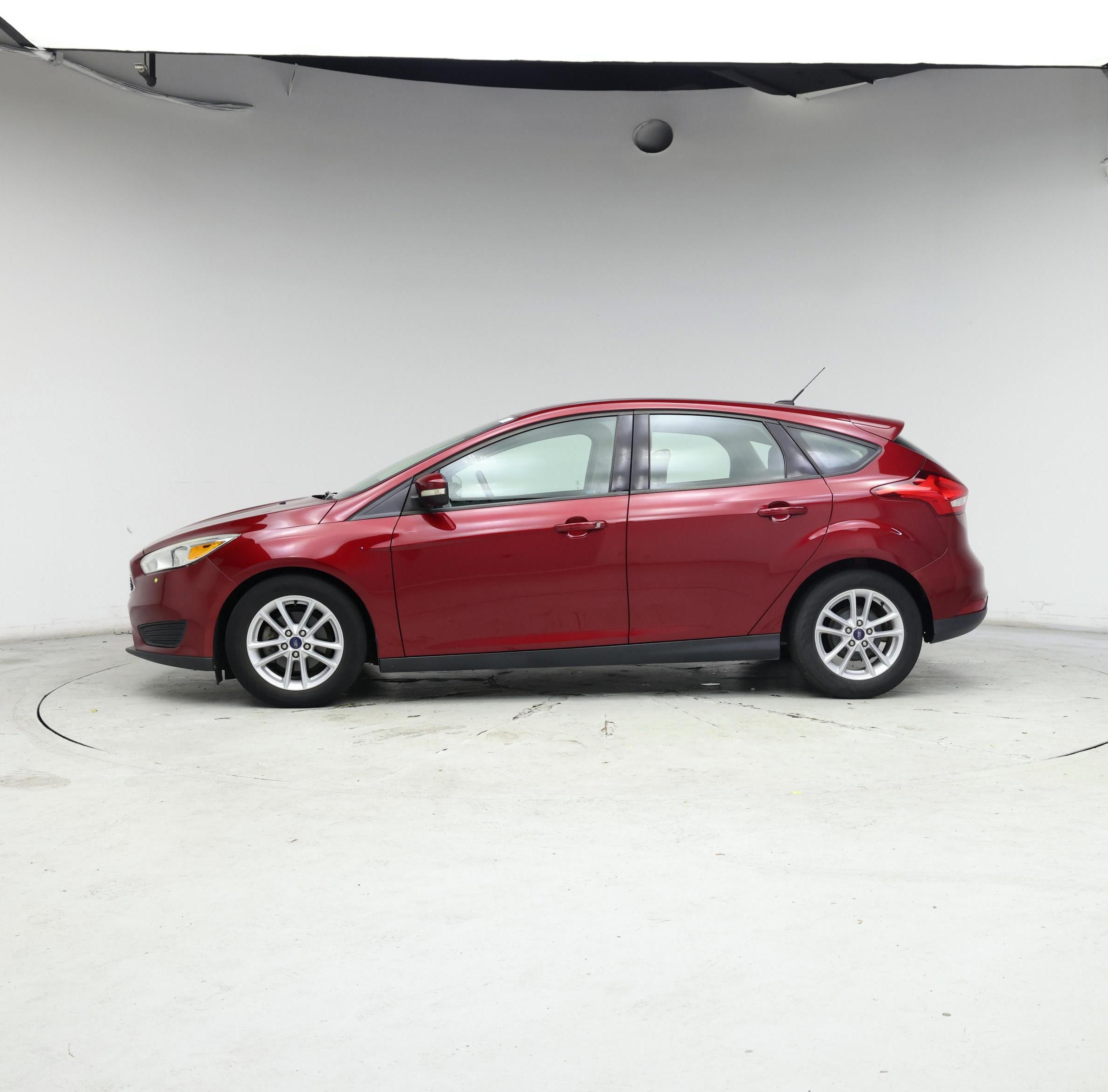 Thumbnail: 2017 Ford Focus - 3