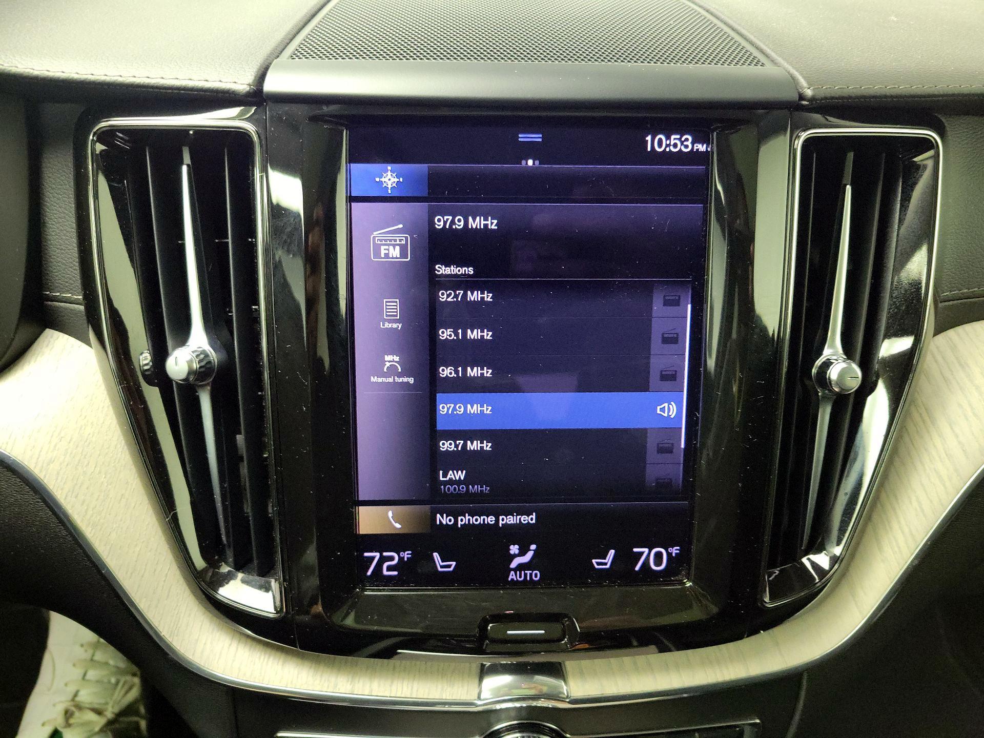 Thumbnail: 2021 Volvo XC60 - 14