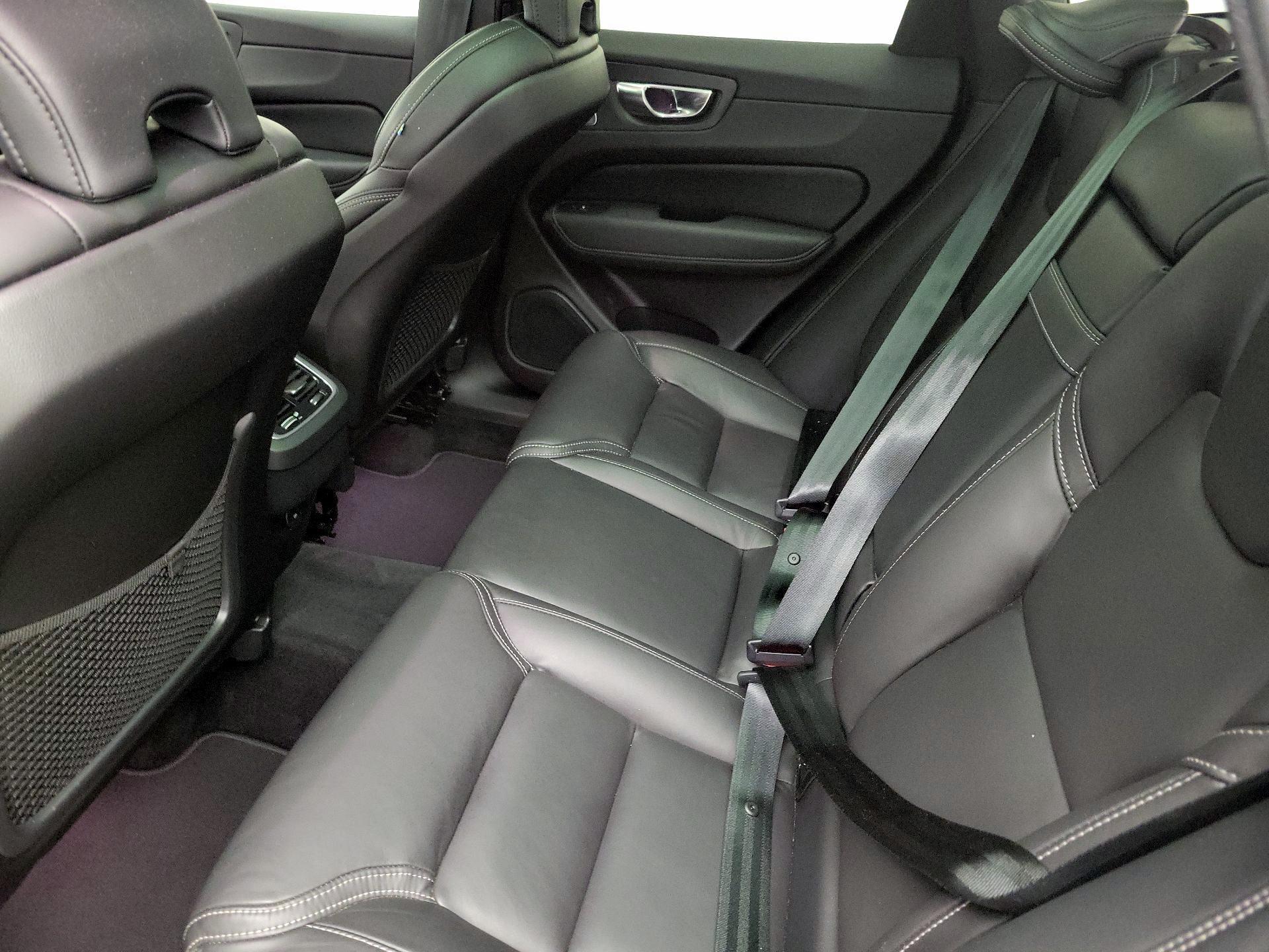 Thumbnail: 2021 Volvo XC60 - 19