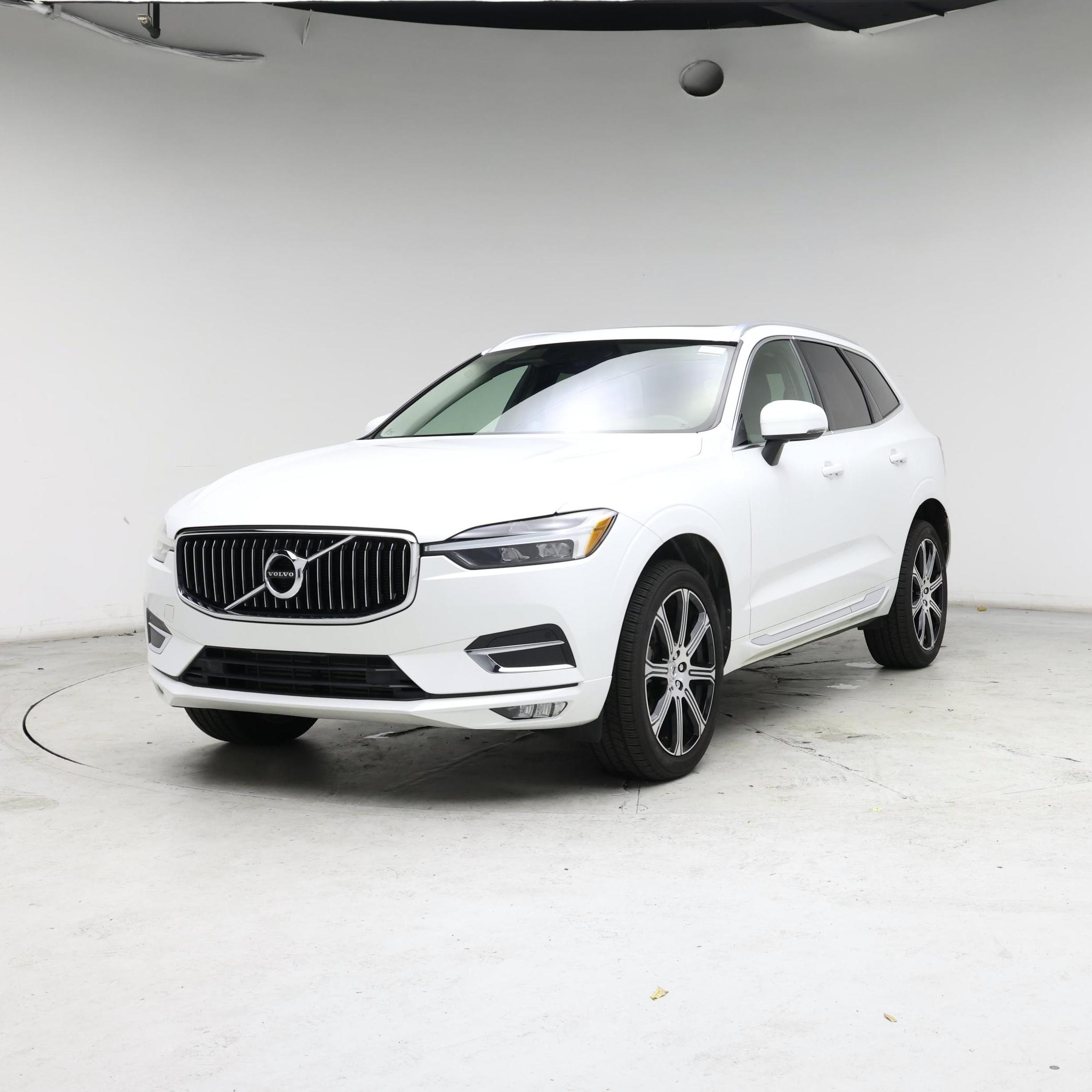 Thumbnail: 2021 Volvo XC60 - 4