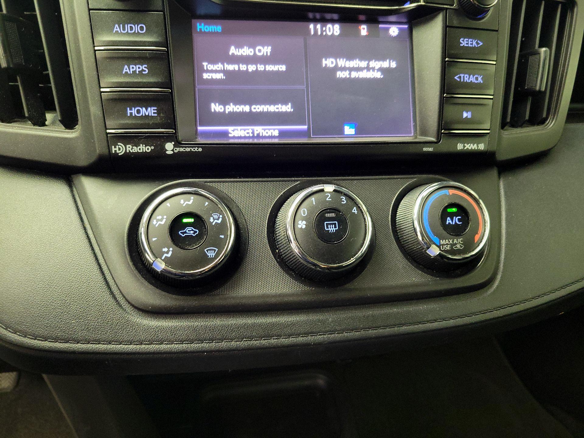 Thumbnail: 2018 Toyota RAV4 - 16