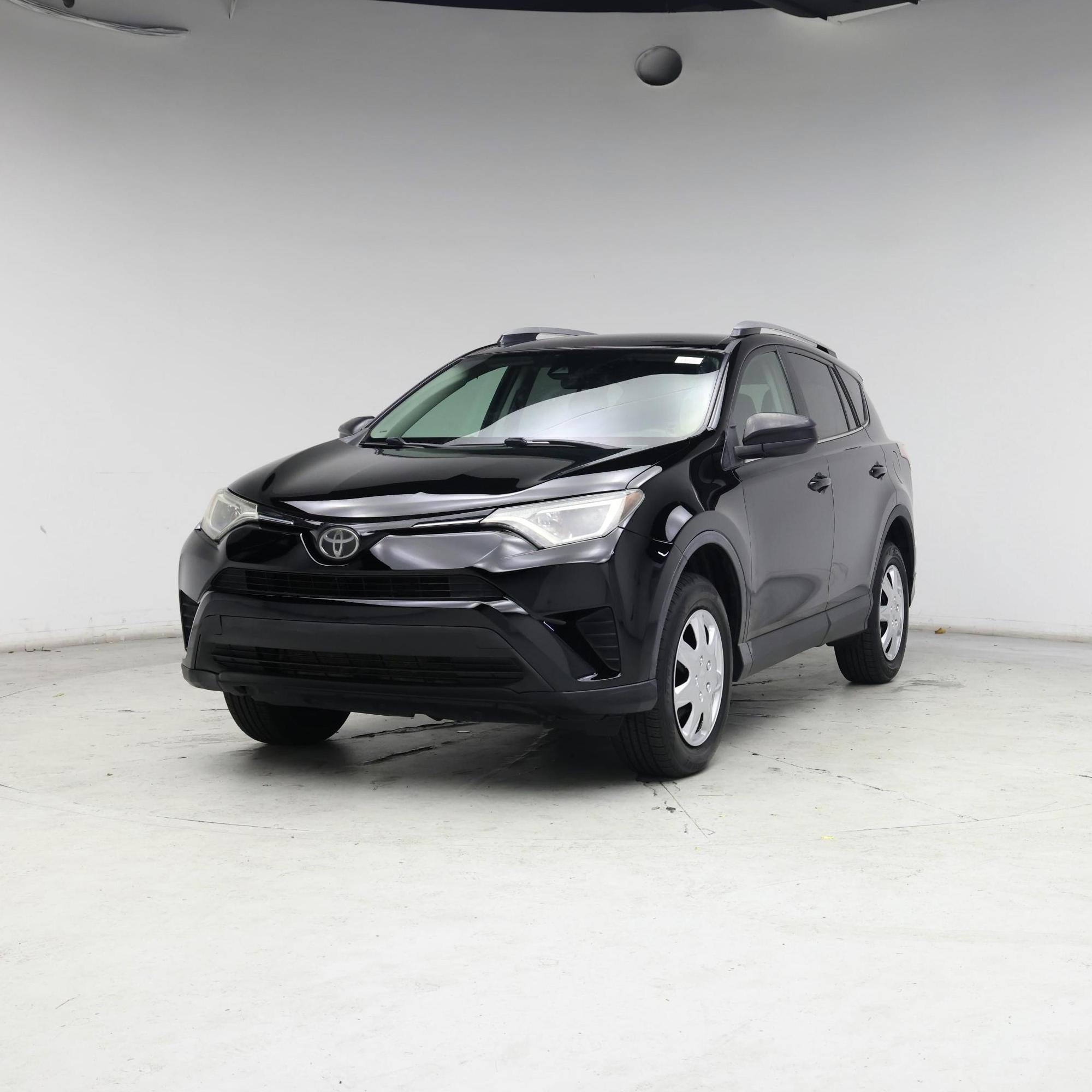 Thumbnail: 2018 Toyota RAV4 - 4