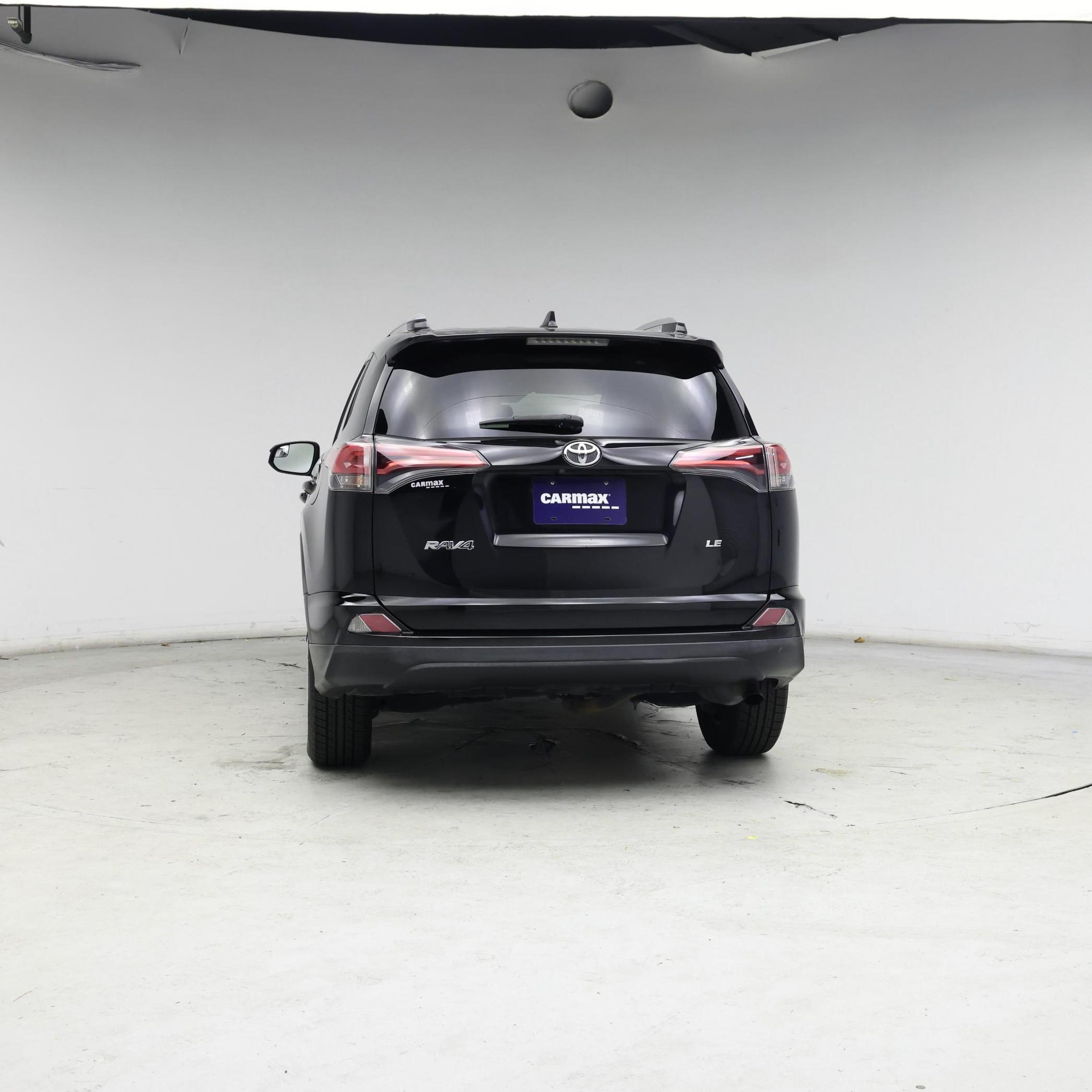 Thumbnail: 2018 Toyota RAV4 - 6