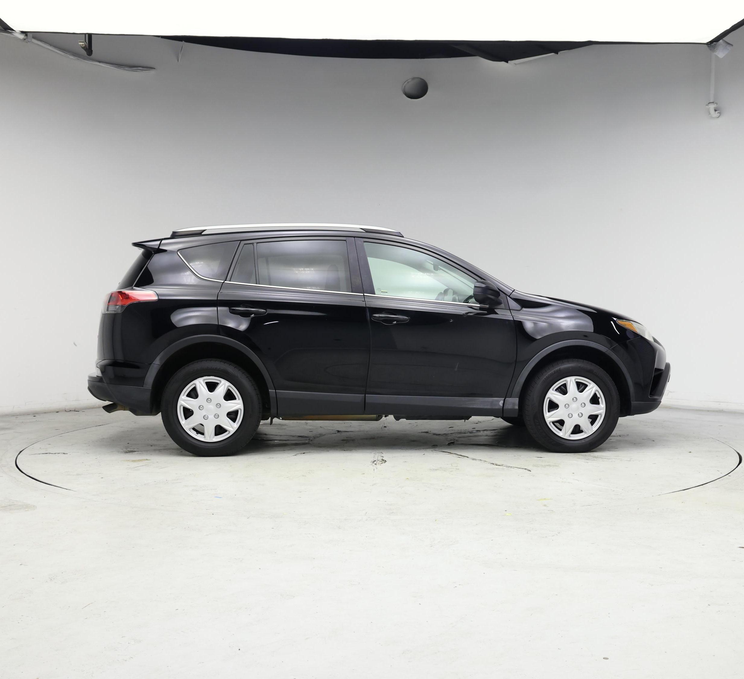 Thumbnail: 2018 Toyota RAV4 - 7