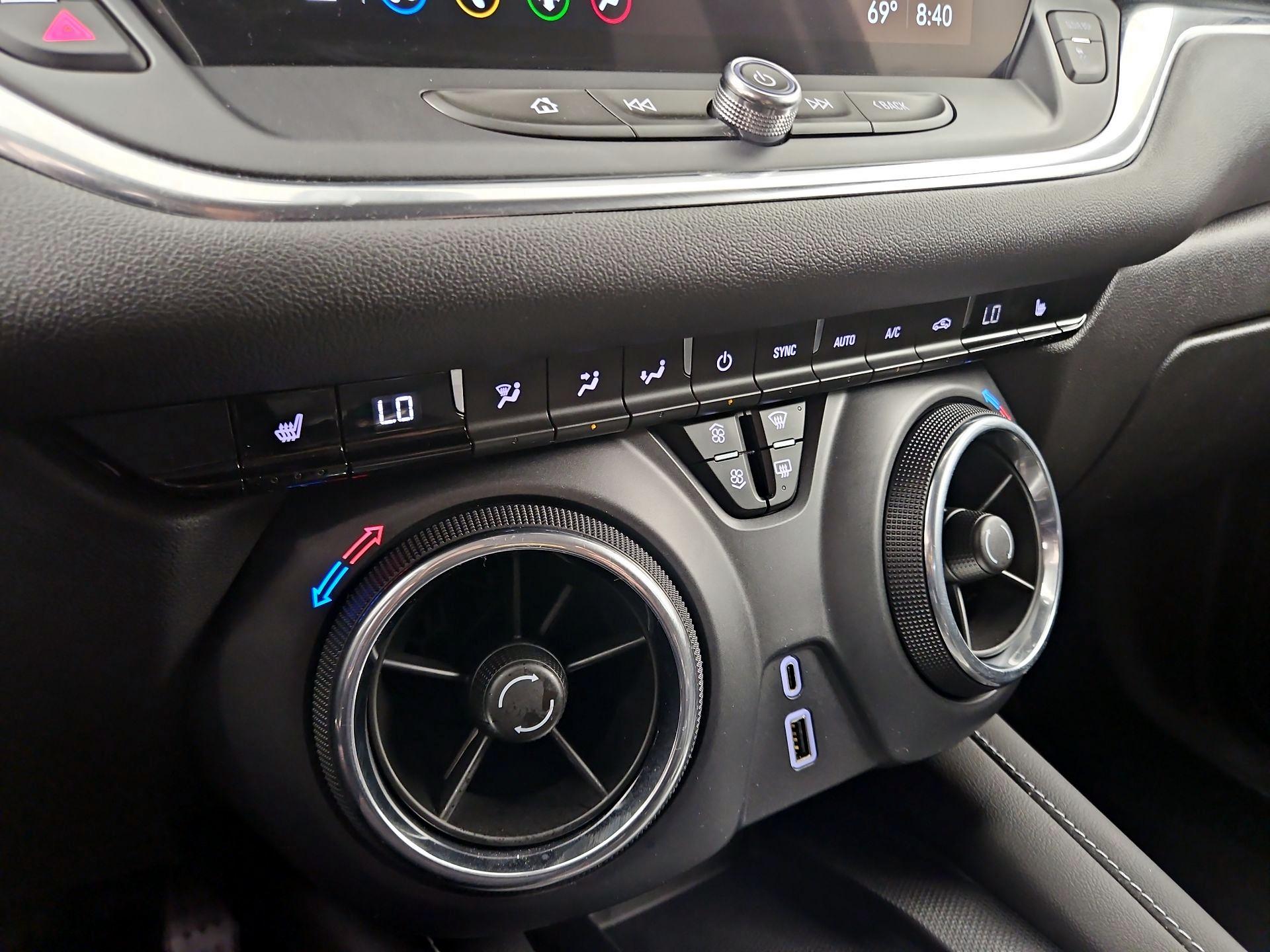 Thumbnail: 2023 Chevrolet Blazer - 16