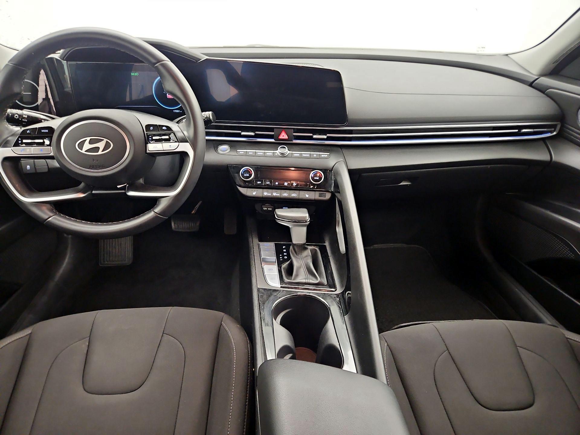 Thumbnail: 2024 Hyundai Elantra - 9