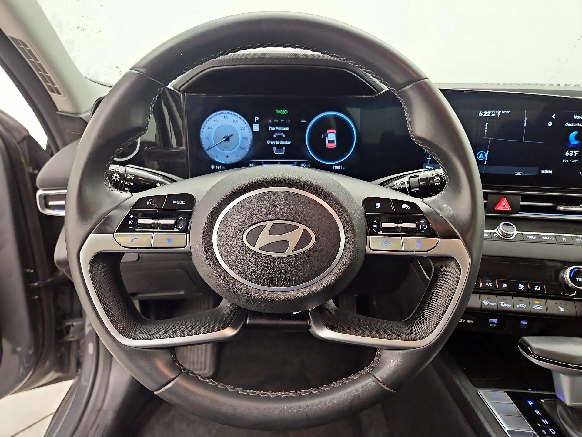 Thumbnail: 2024 Hyundai Elantra - 10