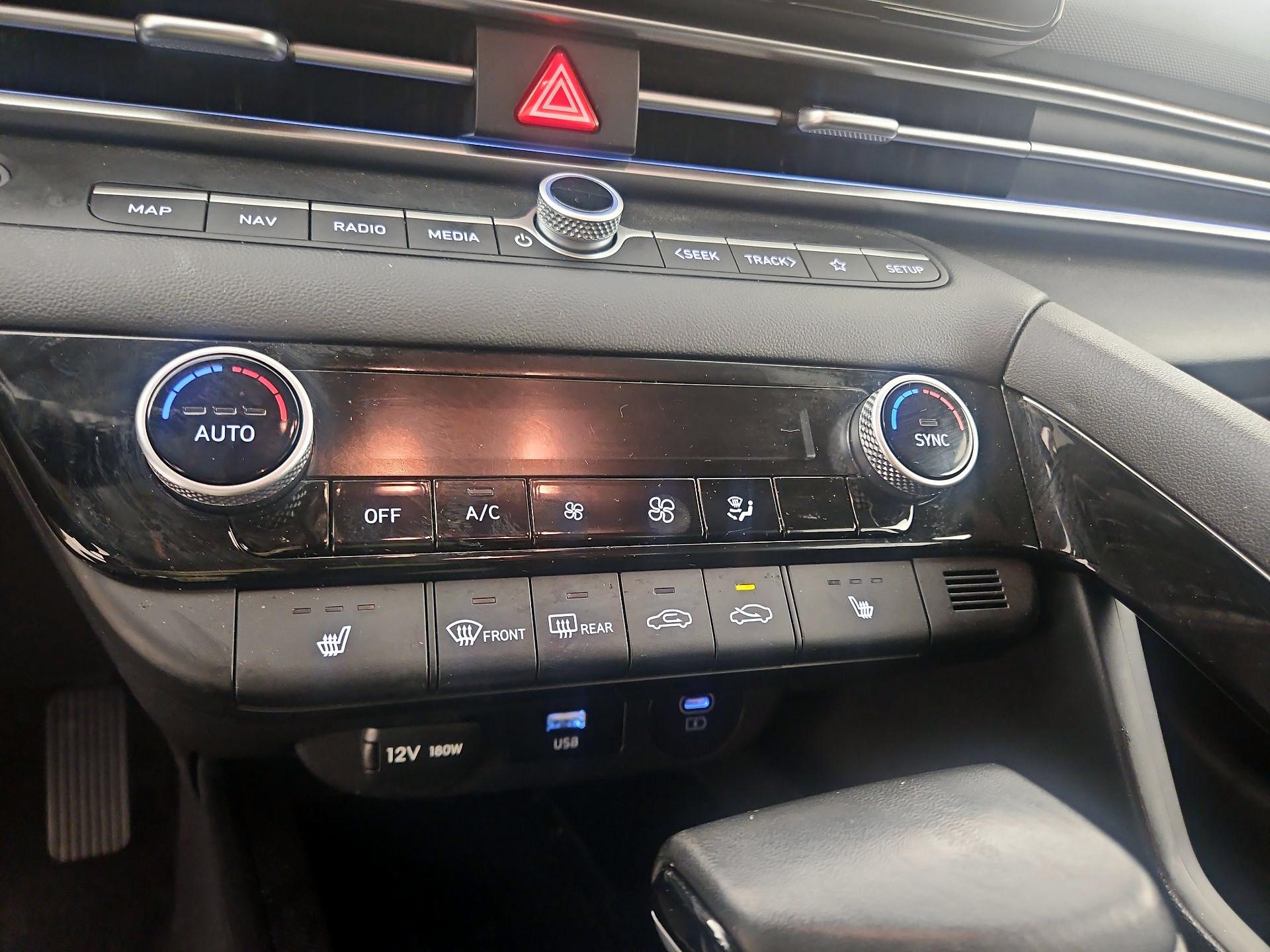 Thumbnail: 2024 Hyundai Elantra - 17