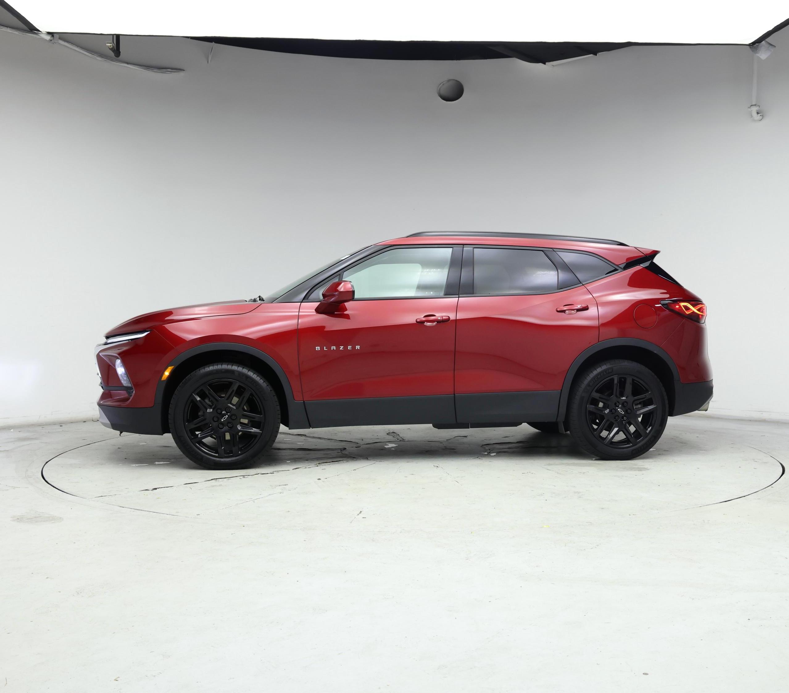 Thumbnail: 2023 Chevrolet Blazer - 3