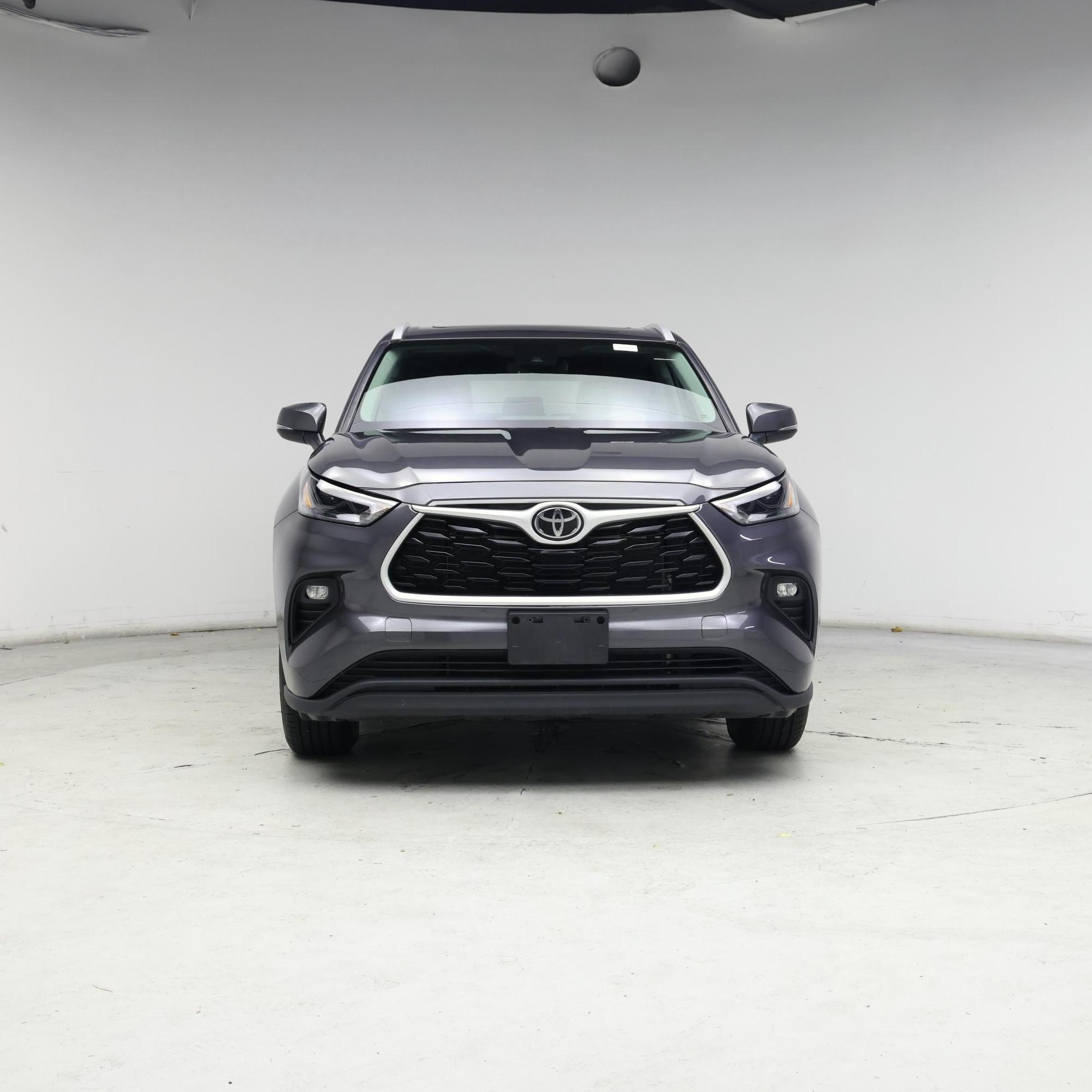 Thumbnail: 2022 Toyota Highlander - 5