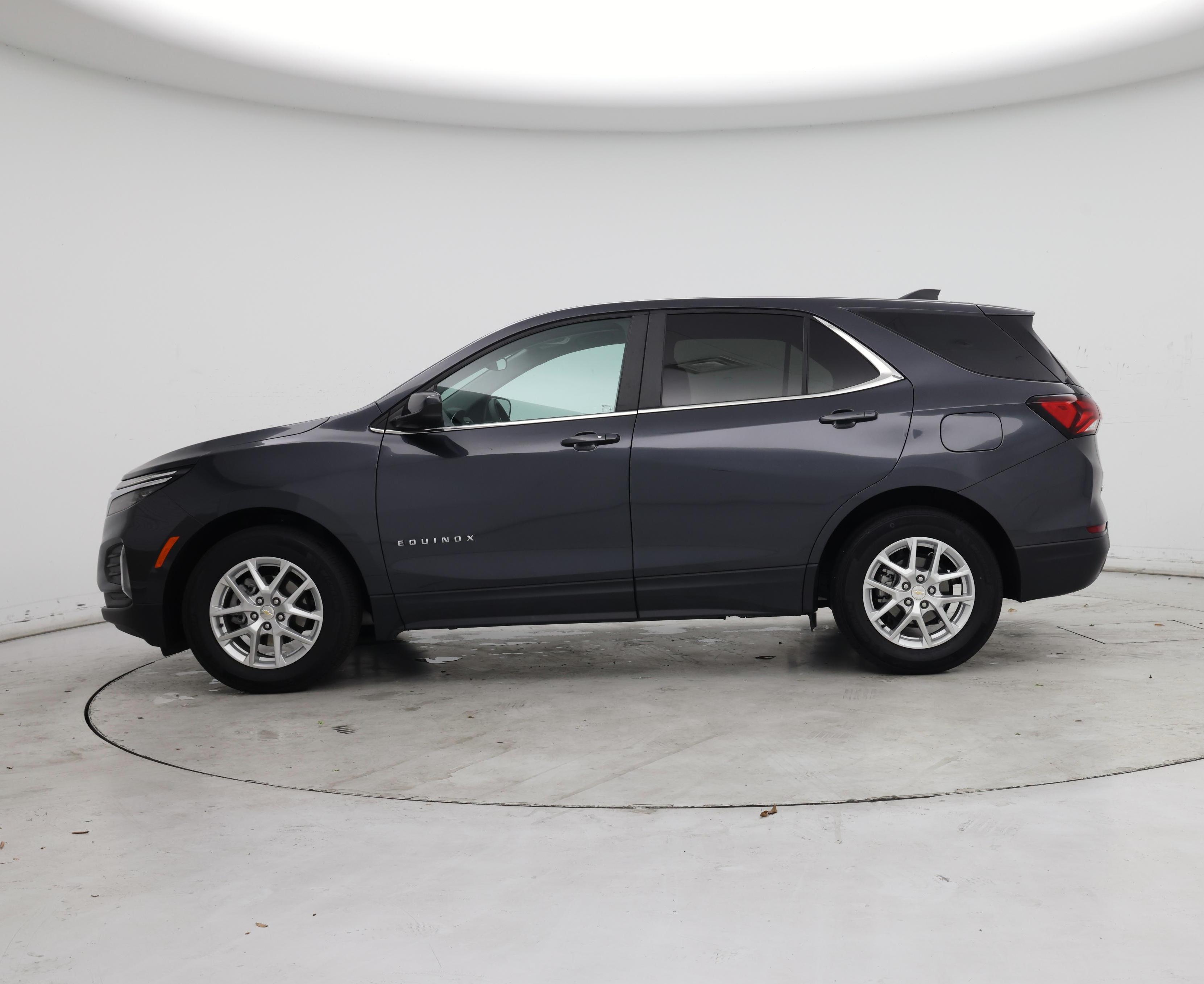 Thumbnail: 2023 Chevrolet Equinox - 3