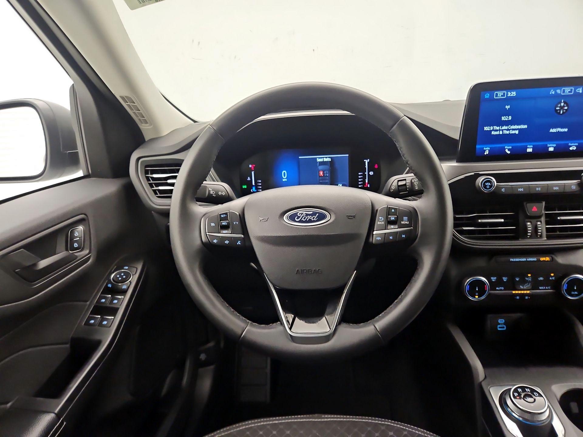Thumbnail: 2023 Ford Escape - 10