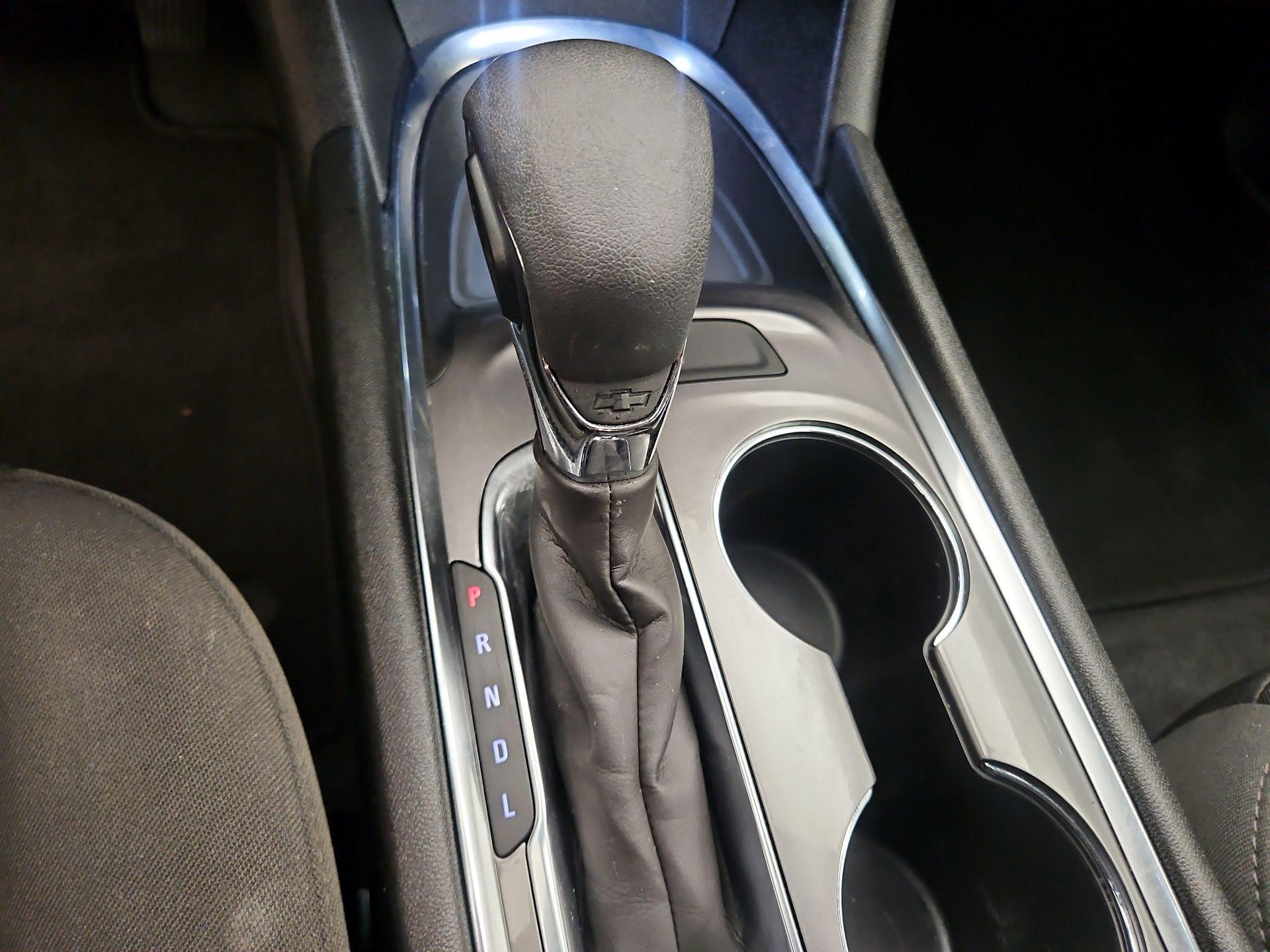 Thumbnail: 2023 Chevrolet Malibu - 17