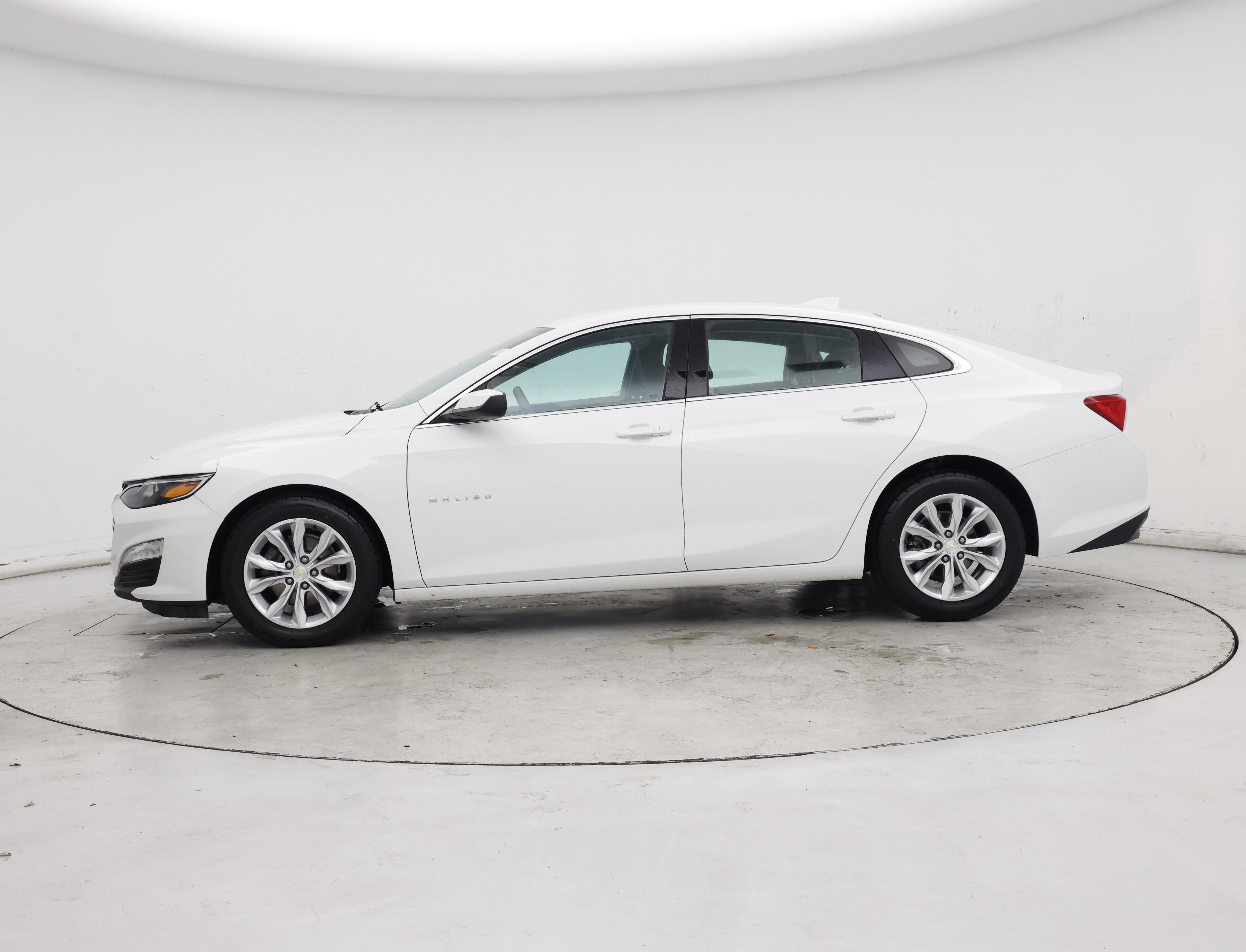 Thumbnail: 2023 Chevrolet Malibu - 3