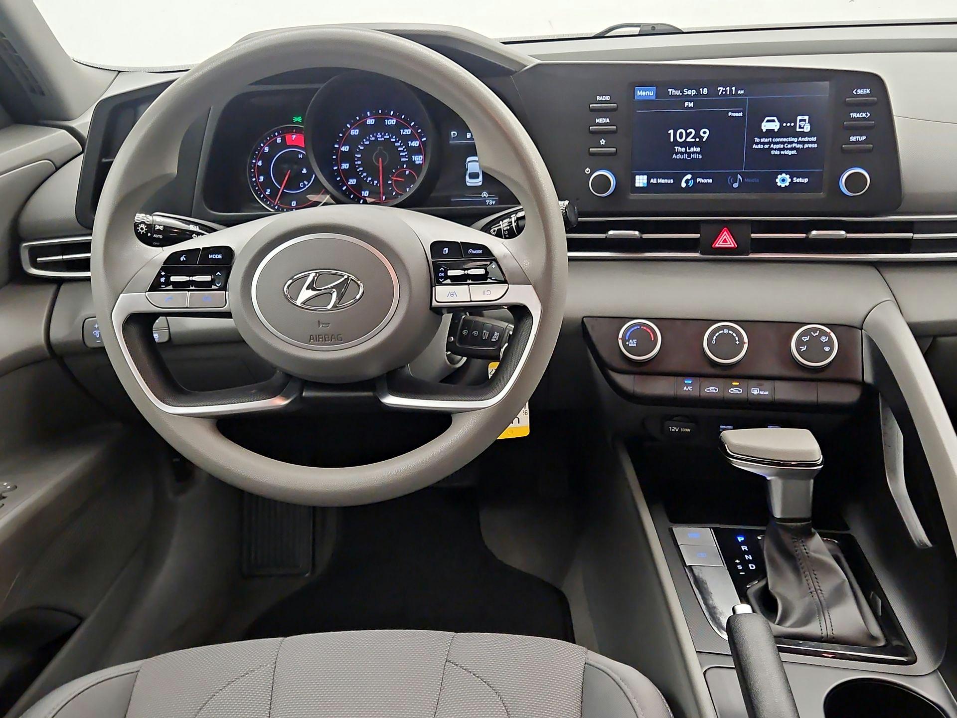 Thumbnail: 2021 Hyundai Elantra - 10