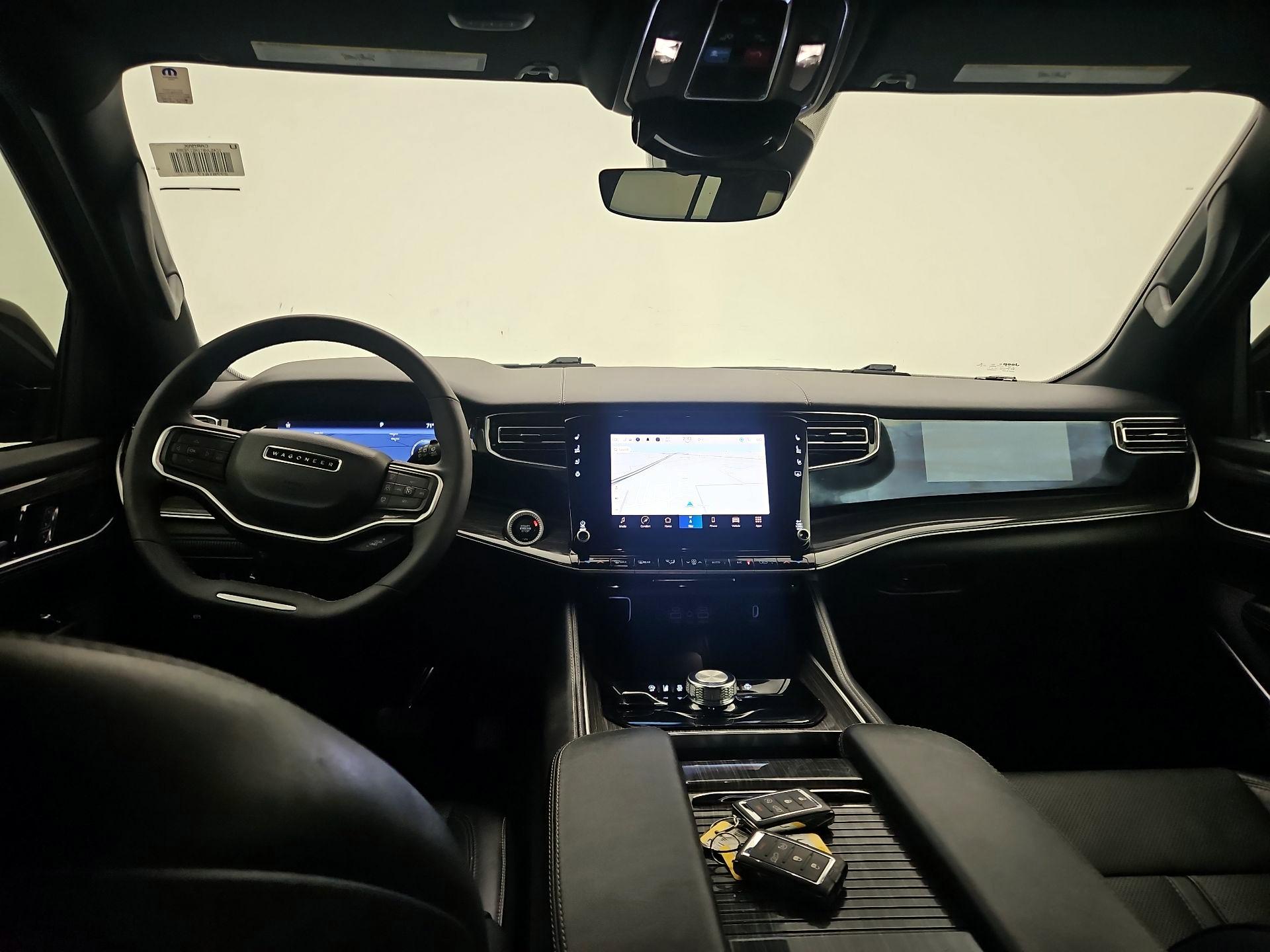 Thumbnail: 2022 Jeep Wagoneer - 9
