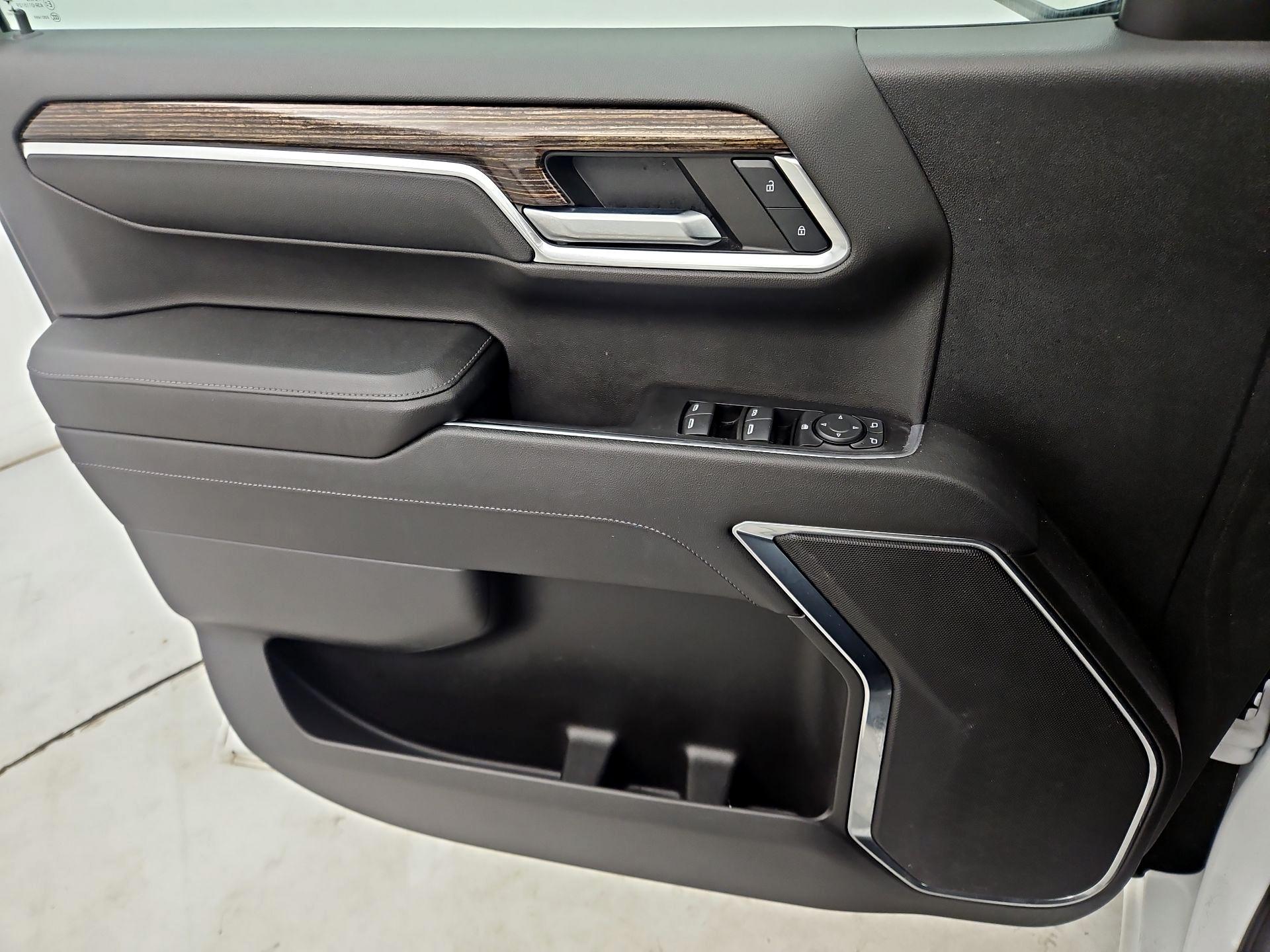 Thumbnail: 2023 GMC Sierra 1500 - 12
