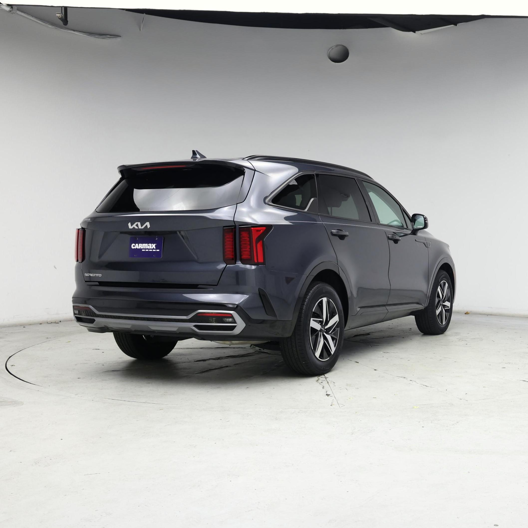 Thumbnail: 2023 Kia Sorento - 8