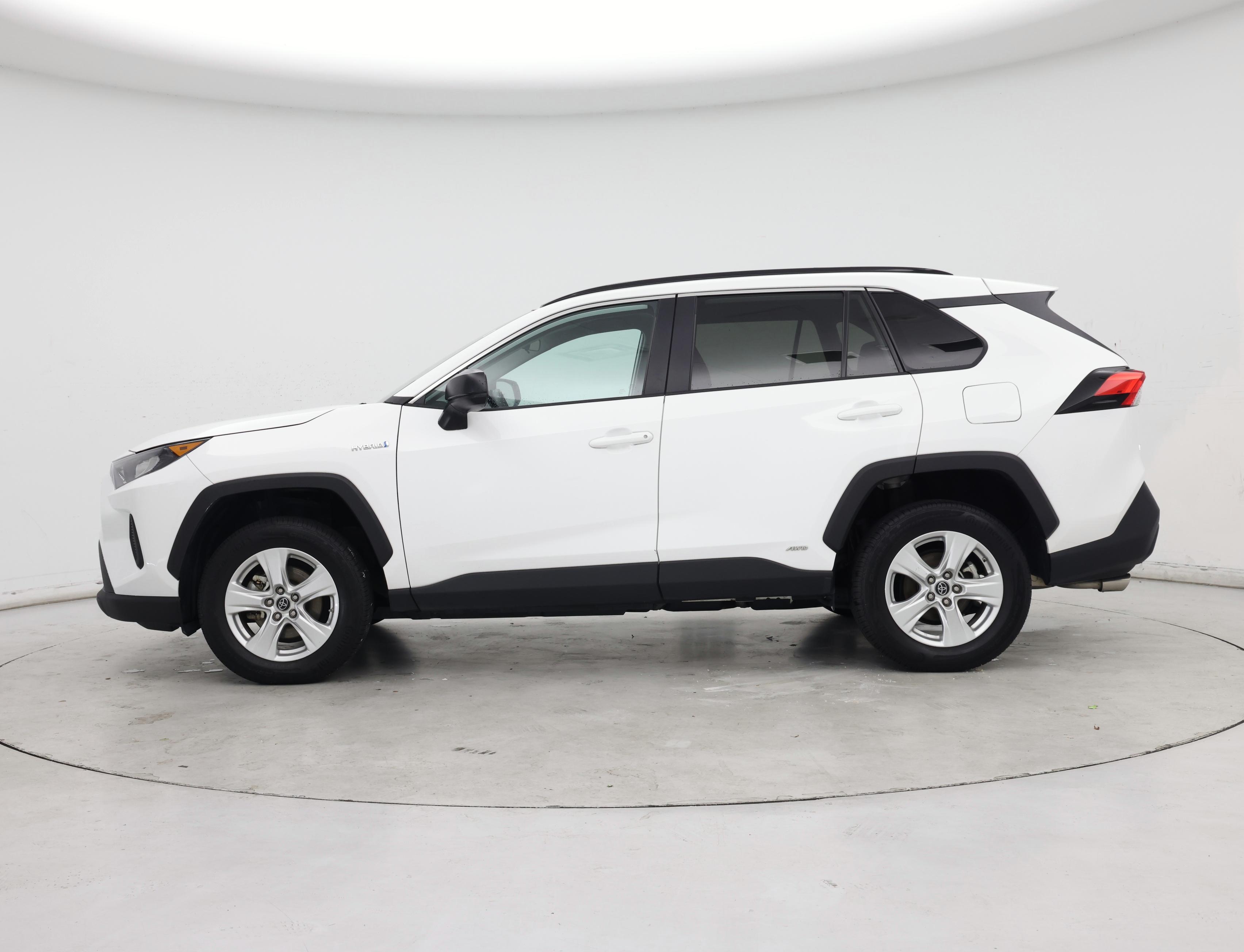 Thumbnail: 2020 Toyota RAV4 - 3
