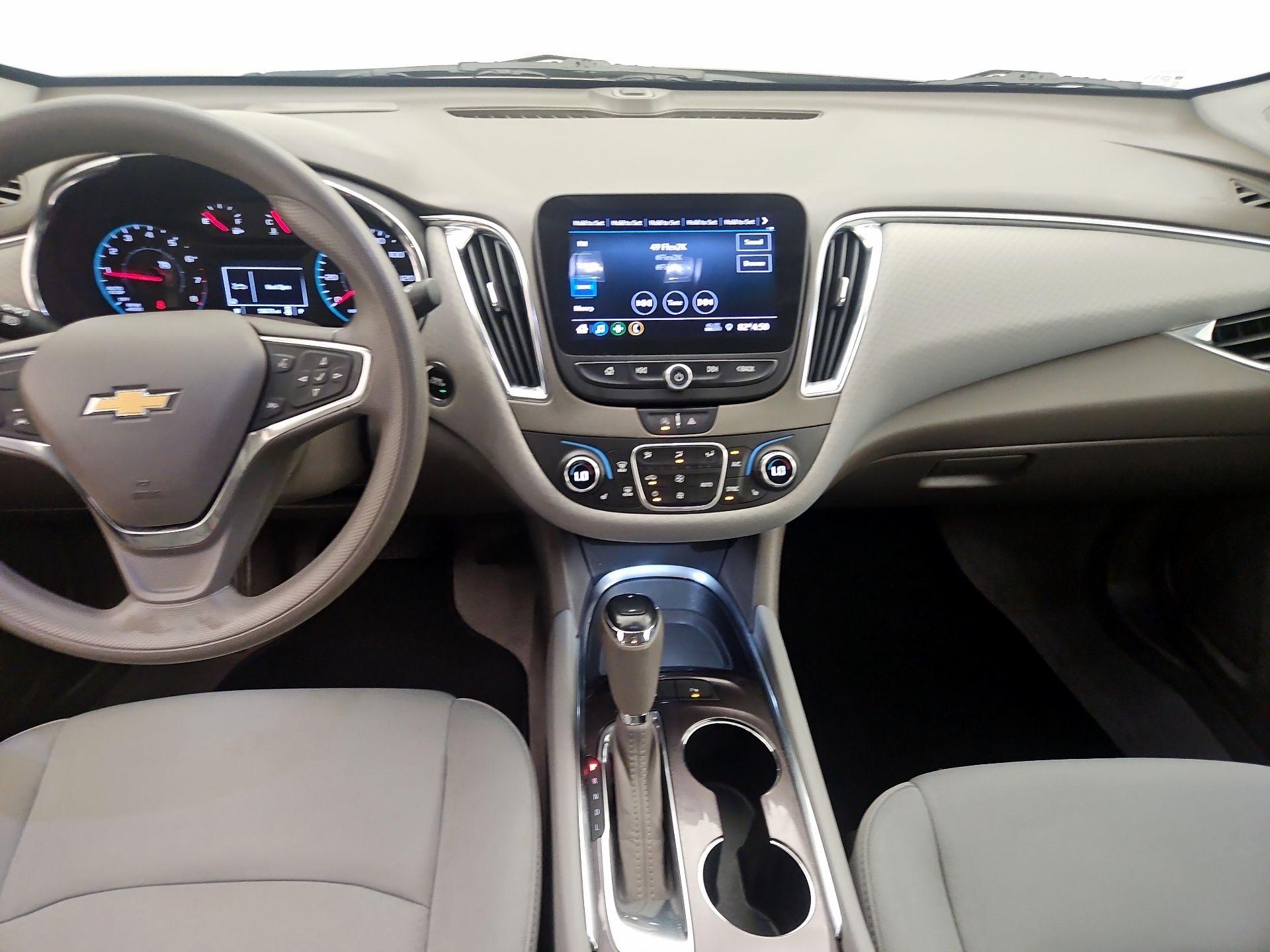Thumbnail: 2020 Chevrolet Malibu - 9
