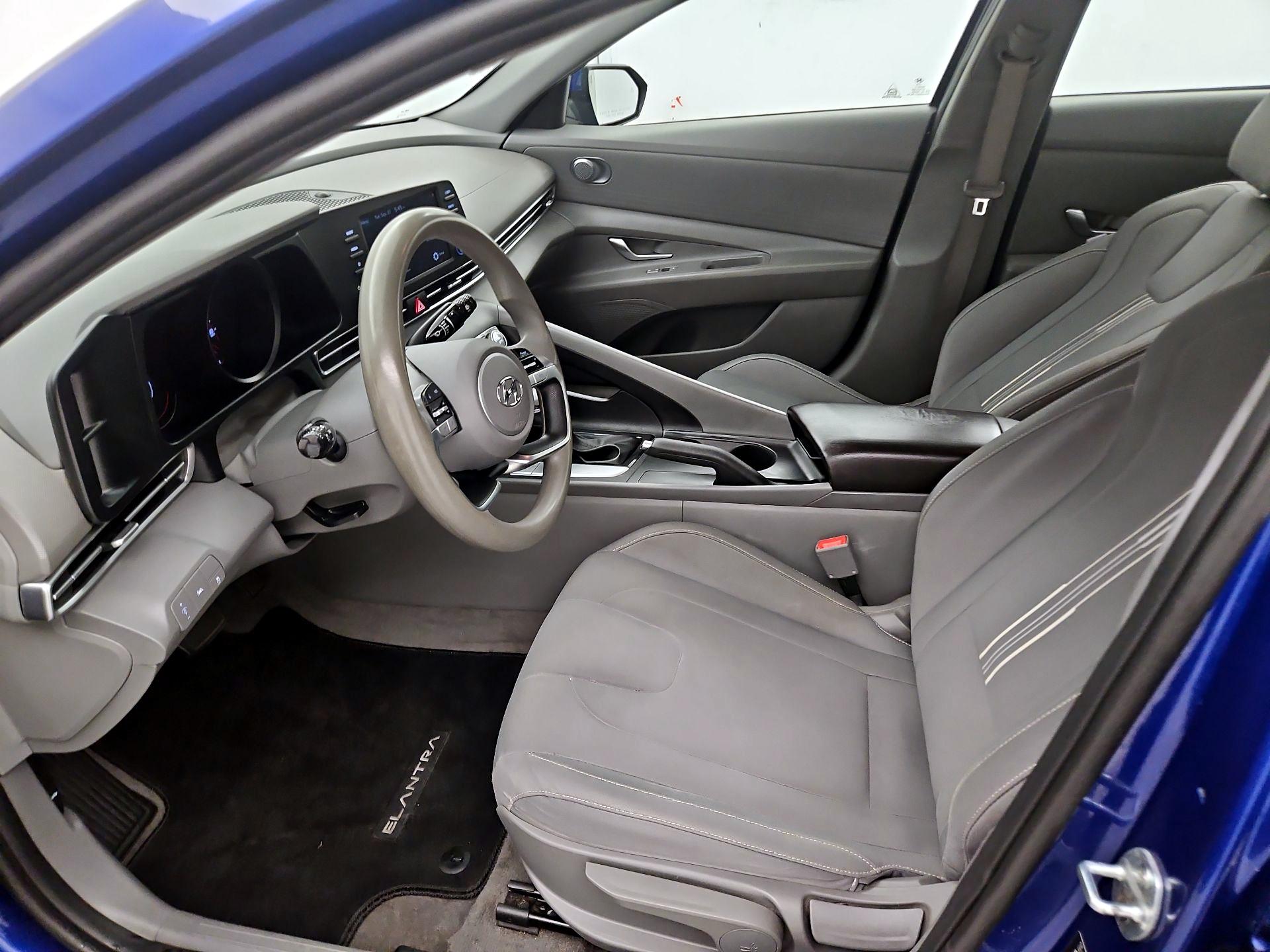 Thumbnail: 2021 Hyundai Elantra - 11